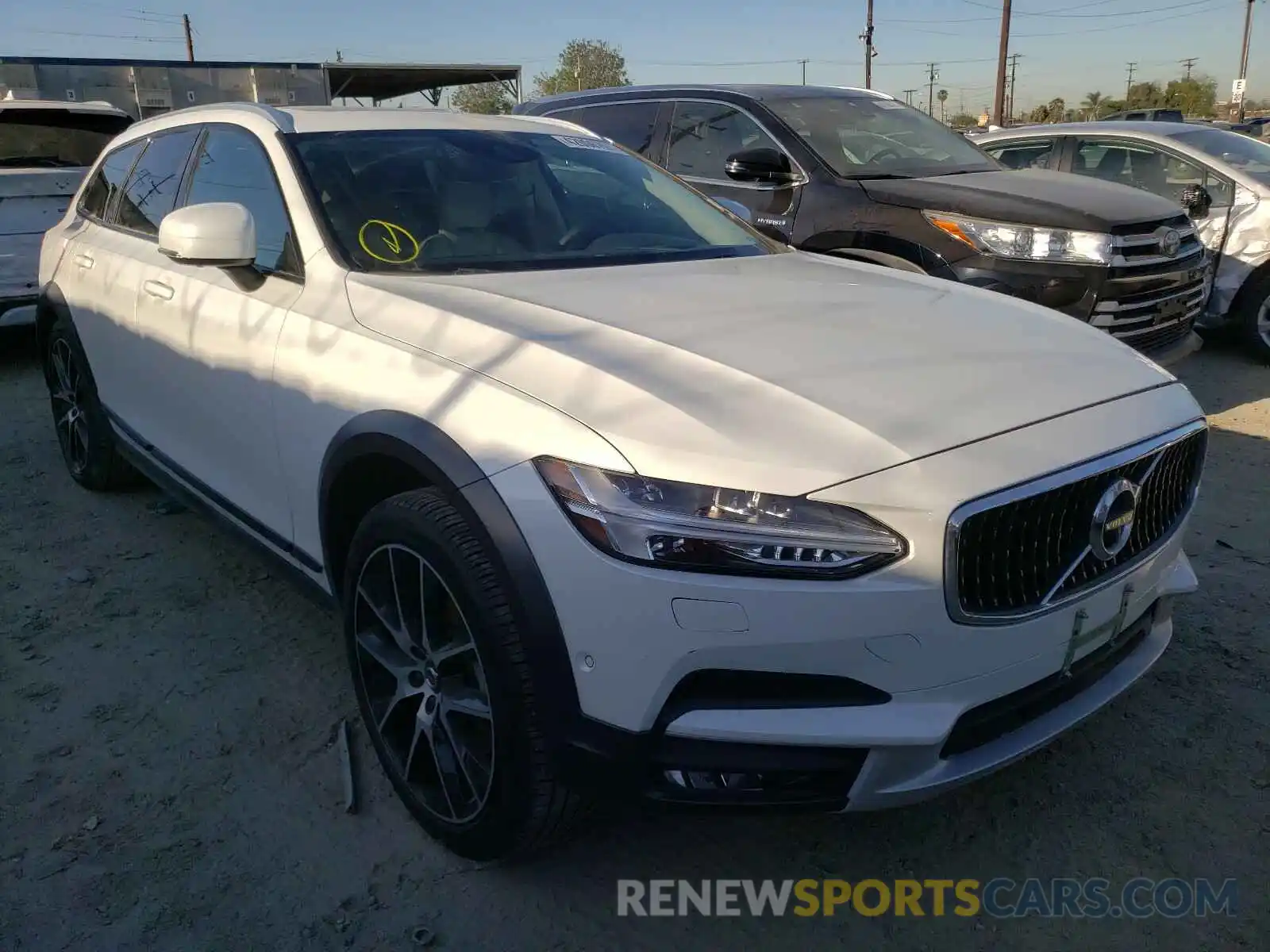 1 Photograph of a damaged car YV4A22NL2L1110895 VOLVO V90 2020