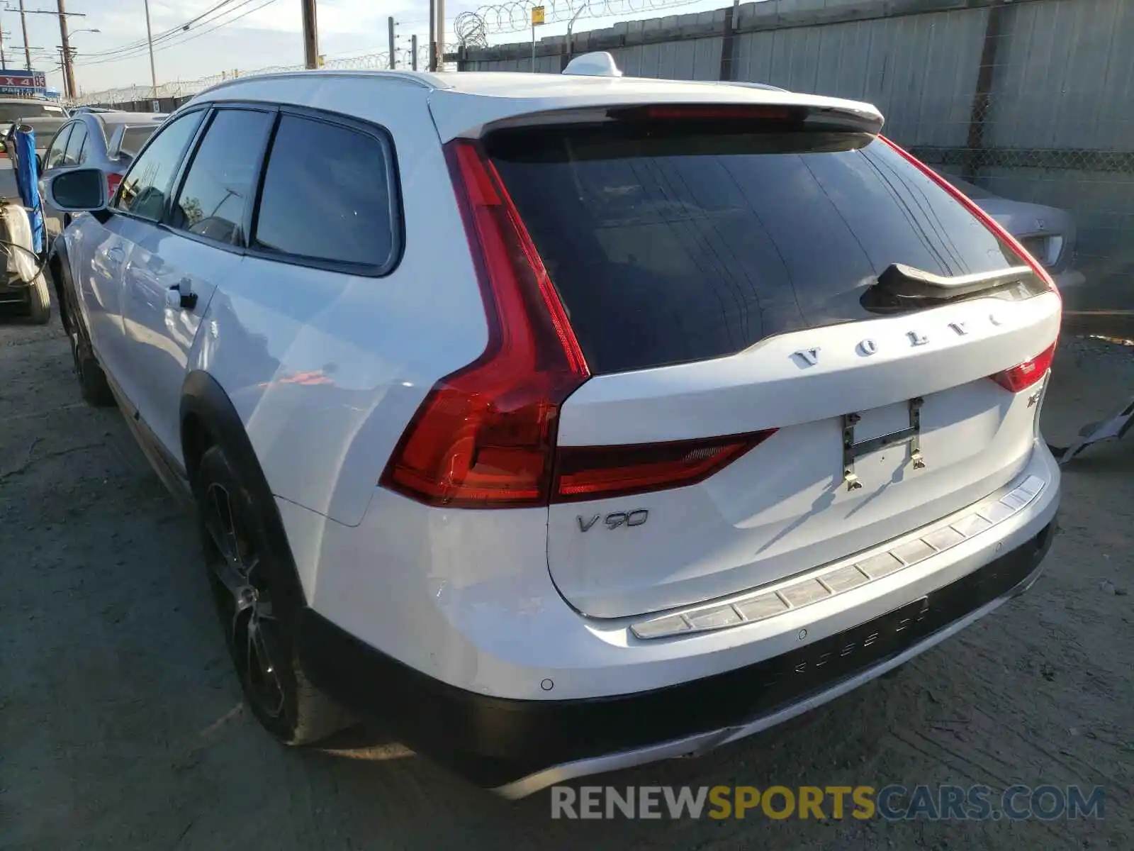 3 Photograph of a damaged car YV4A22NL2L1110895 VOLVO V90 2020