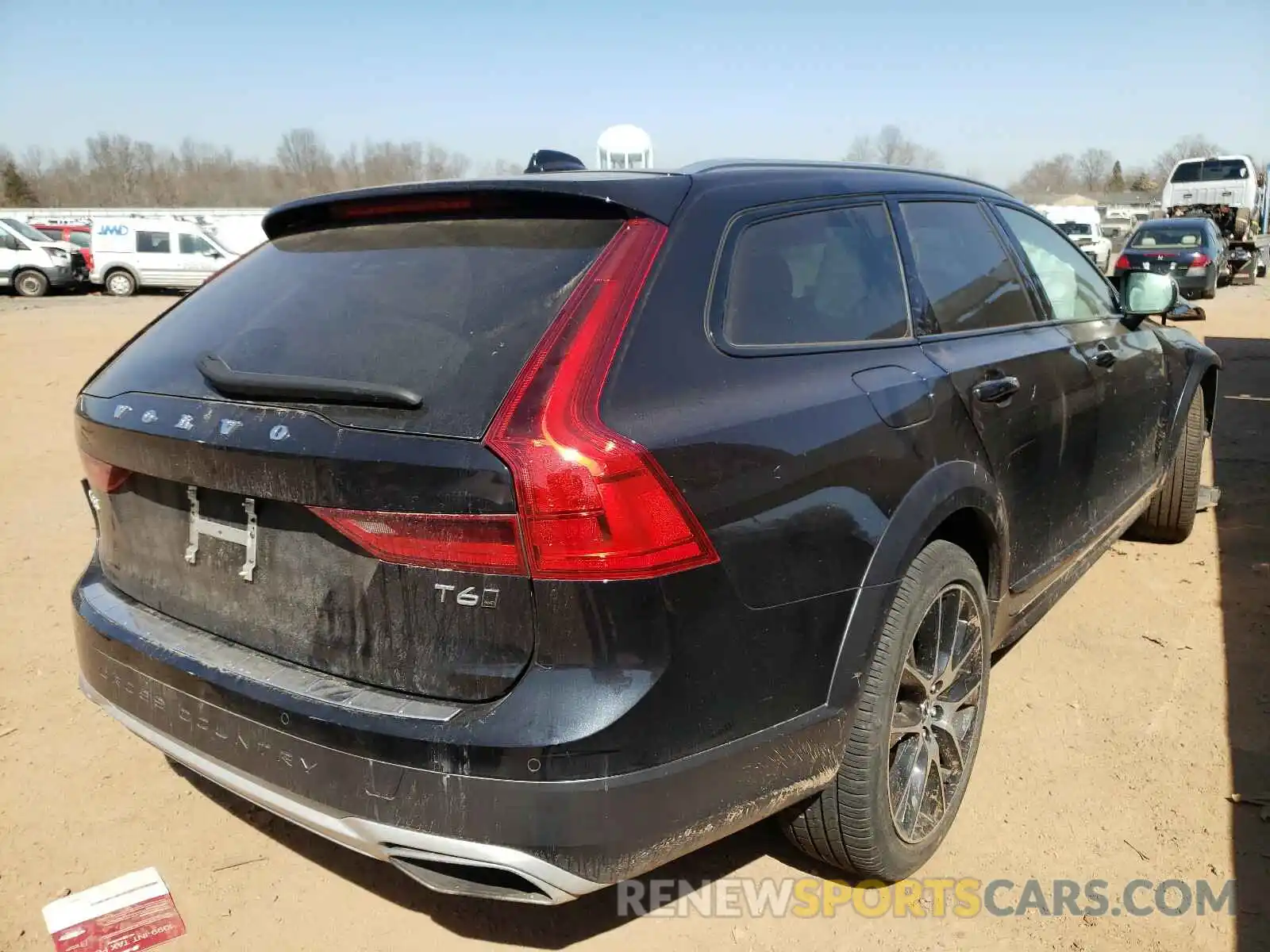 4 Photograph of a damaged car YV4A22NL6L1113217 VOLVO V90 2020