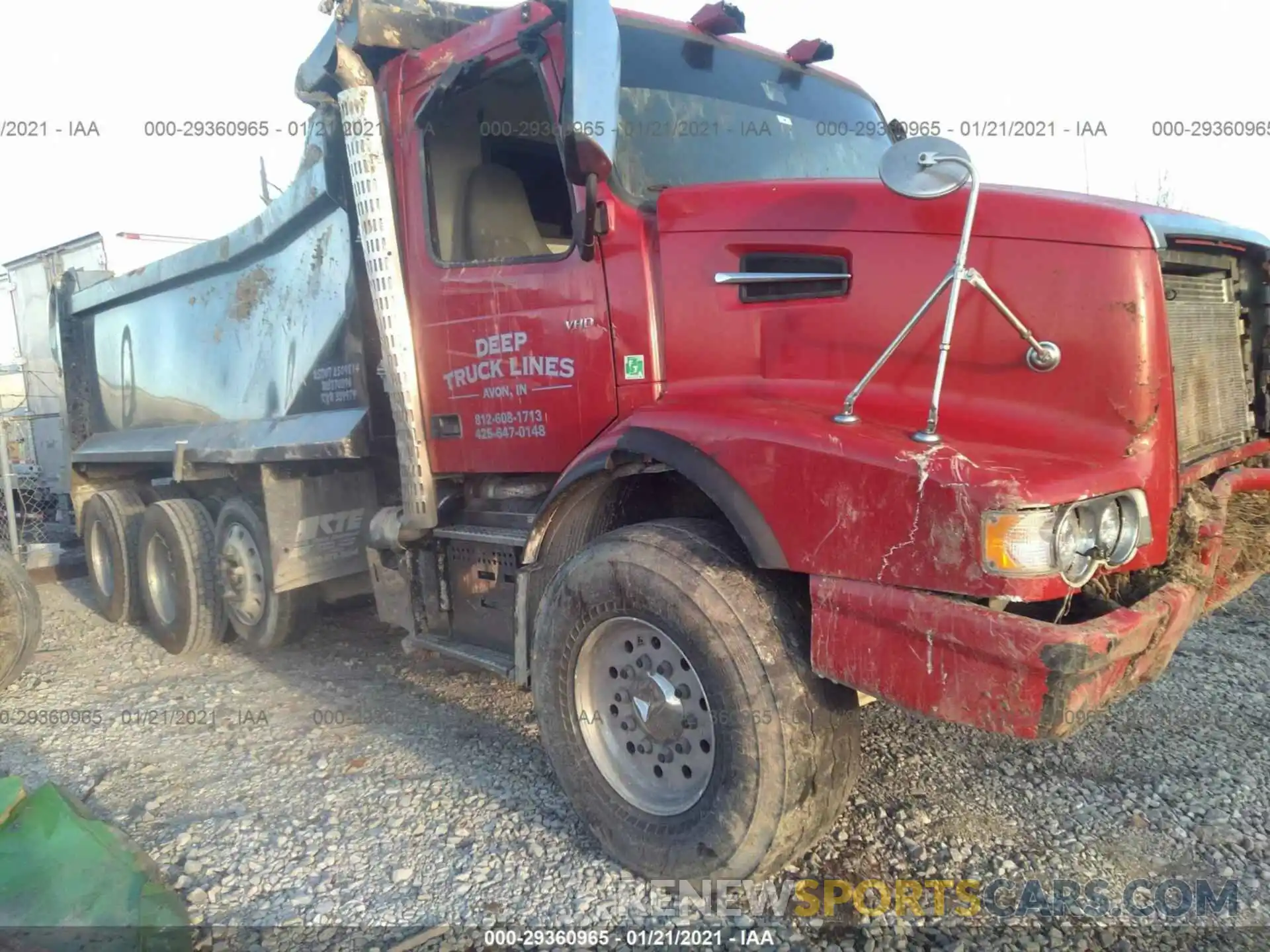 1 Photograph of a damaged car 4V5KG9DH0LN250323 VOLVO VHD 2020