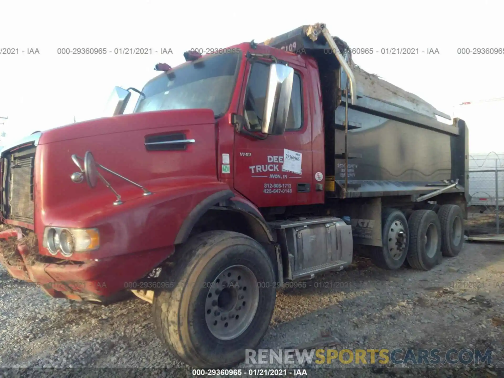 2 Photograph of a damaged car 4V5KG9DH0LN250323 VOLVO VHD 2020