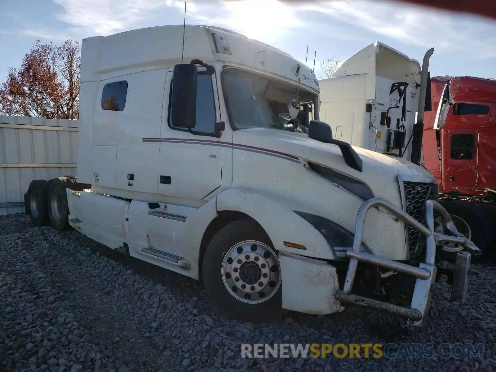 1 Photograph of a damaged car 4V4NC9EH1KN197223 VOLVO VN 2019