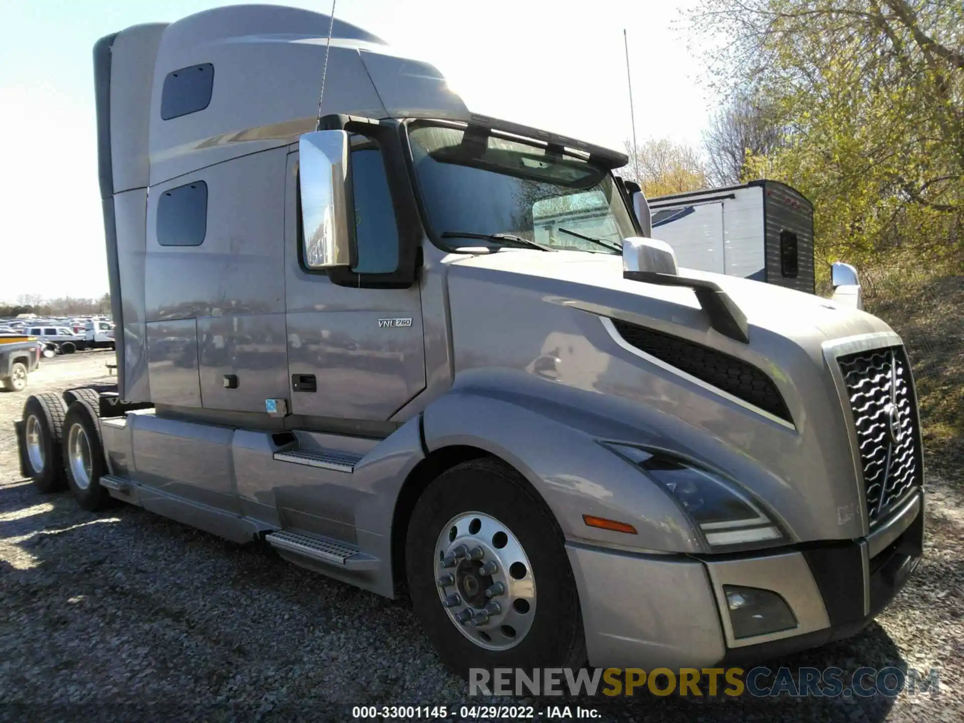 1 Photograph of a damaged car 4V4NC9EH2KN233033 VOLVO VN 2019