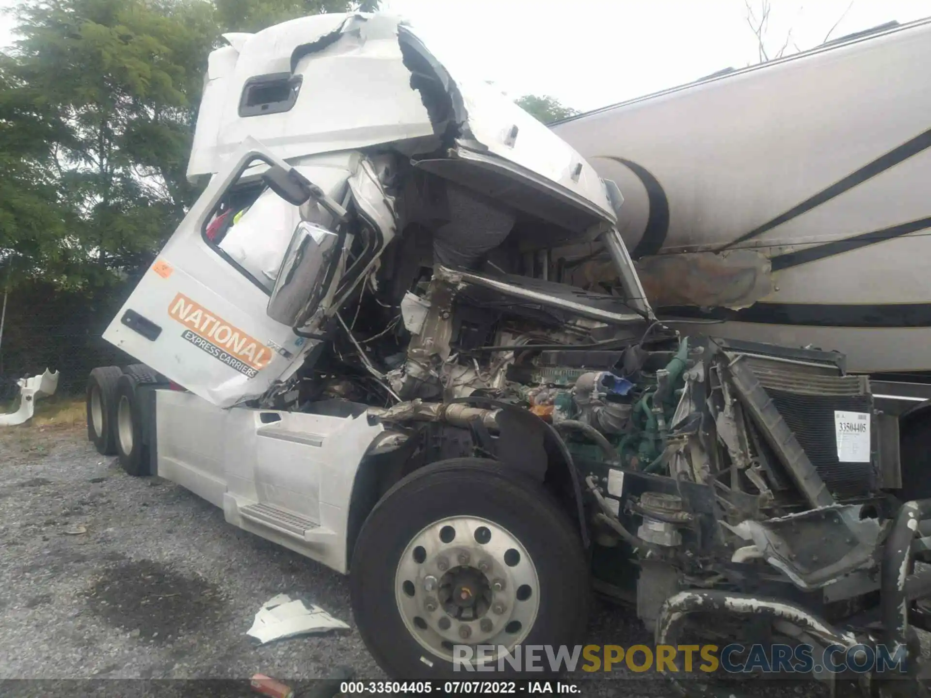 1 Photograph of a damaged car 4V4NC9EH4KN905044 VOLVO VN 2019