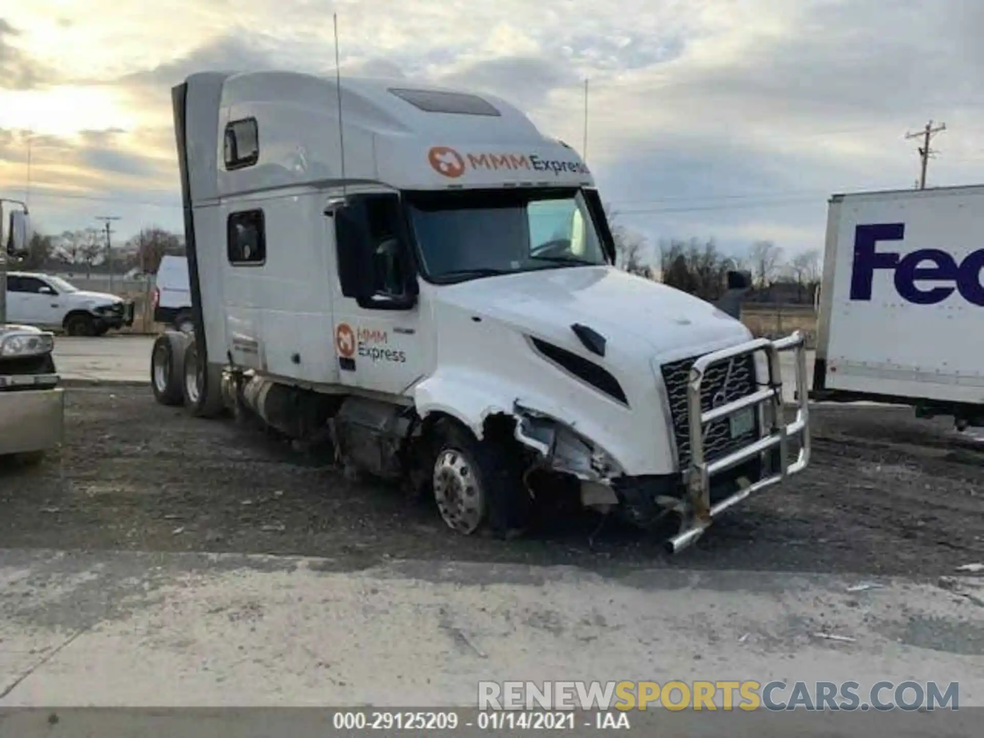 1 Photograph of a damaged car 4V4NC9EH7KN897537 VOLVO VN 2019