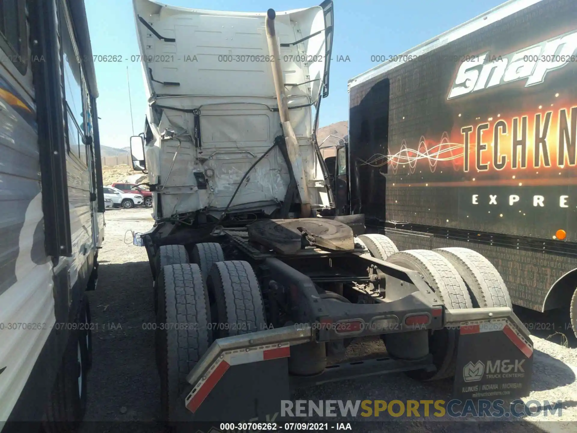 3 Photograph of a damaged car 4V4NC9EH7KN897635 VOLVO VN 2019