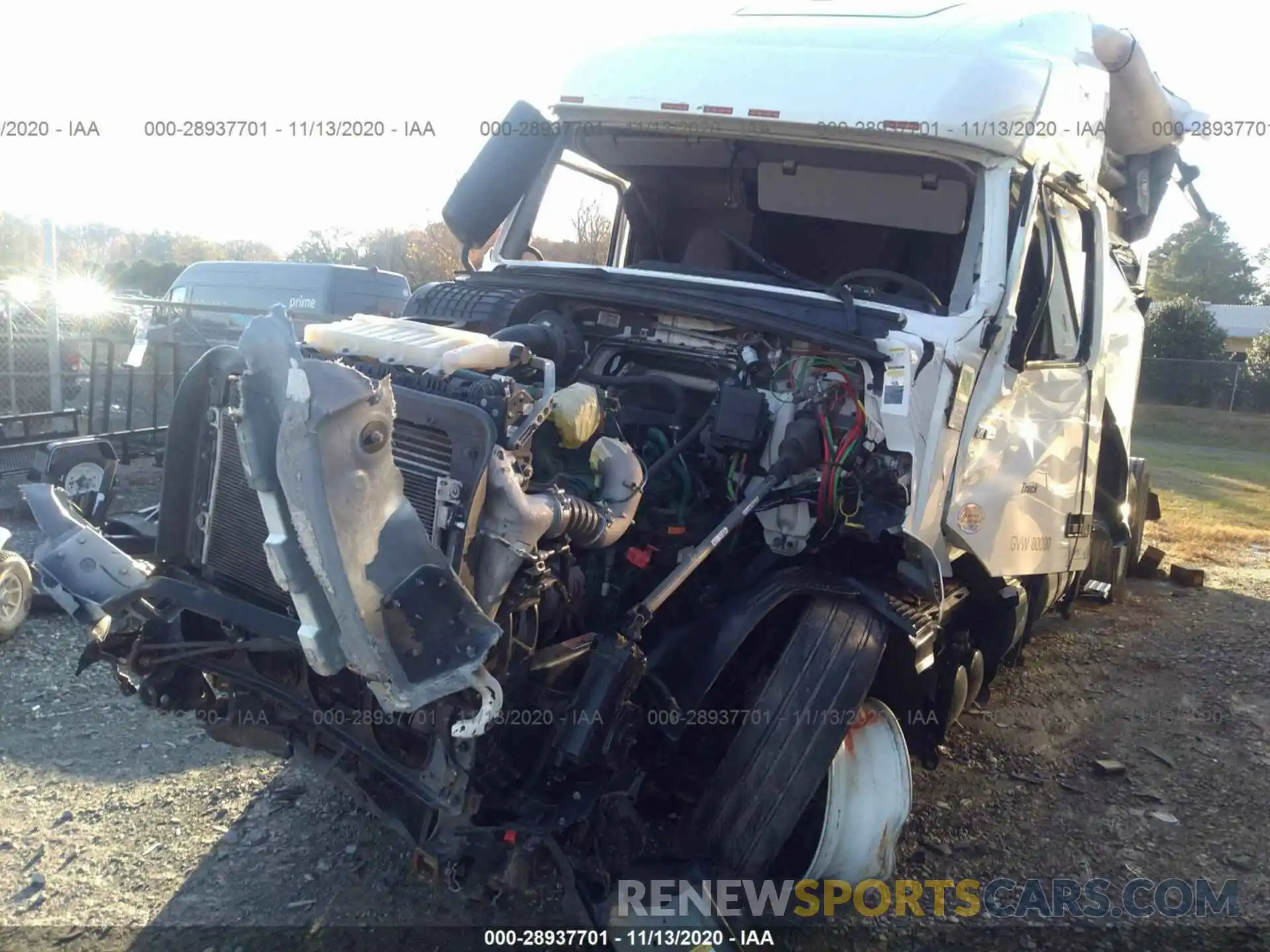 2 Фотография поврежденного автомобиля 4V4NC9EH8KN213952 VOLVO VN 2019