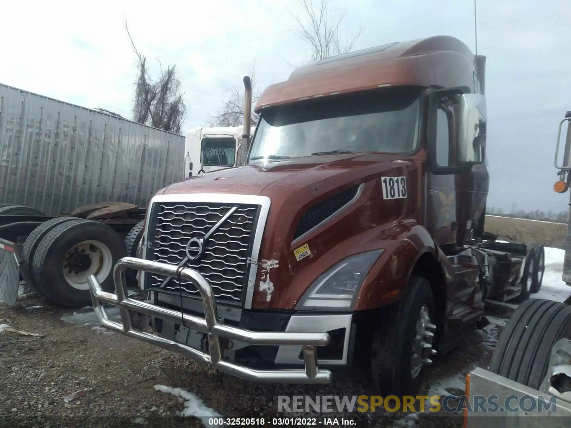 2 Photograph of a damaged car 4V4NC9EJ1KN872975 VOLVO VN 2019