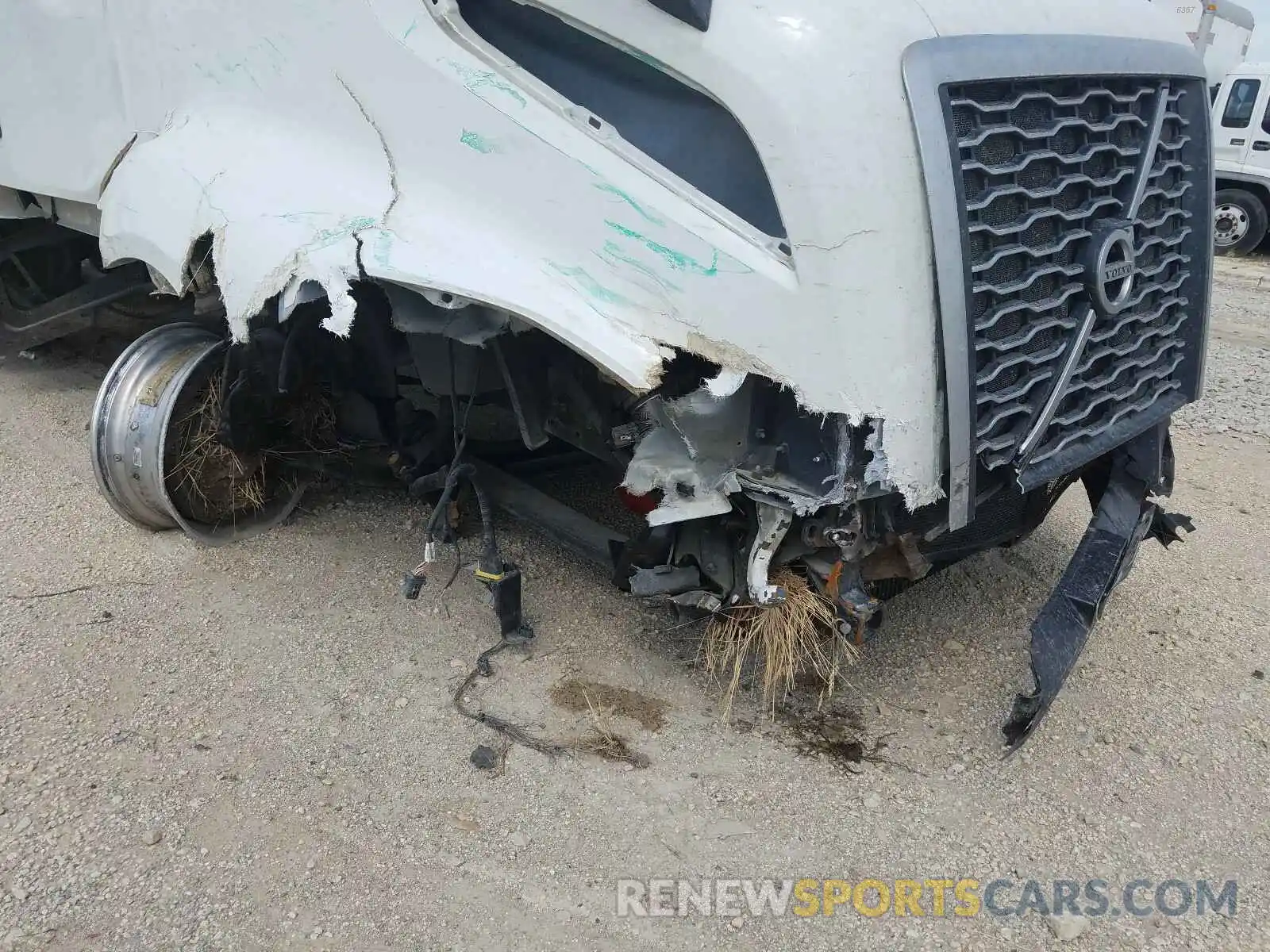 9 Фотография поврежденного автомобиля 4V4NC9TH4KN217886 VOLVO VN 2019