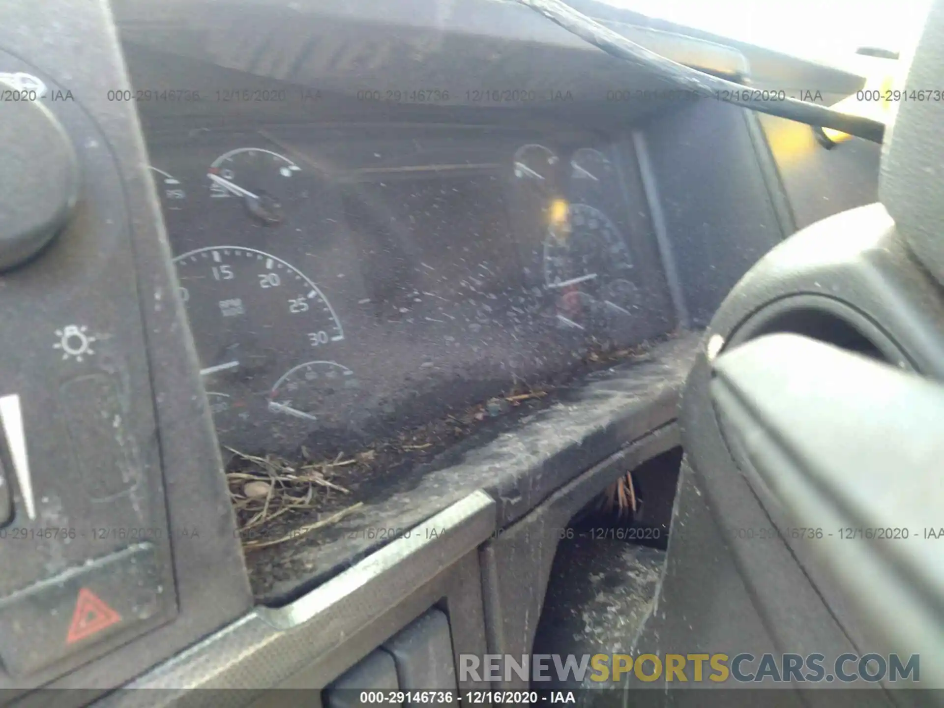 6 Photograph of a damaged car 4V4NC9EH1LN228567 VOLVO VN 2020