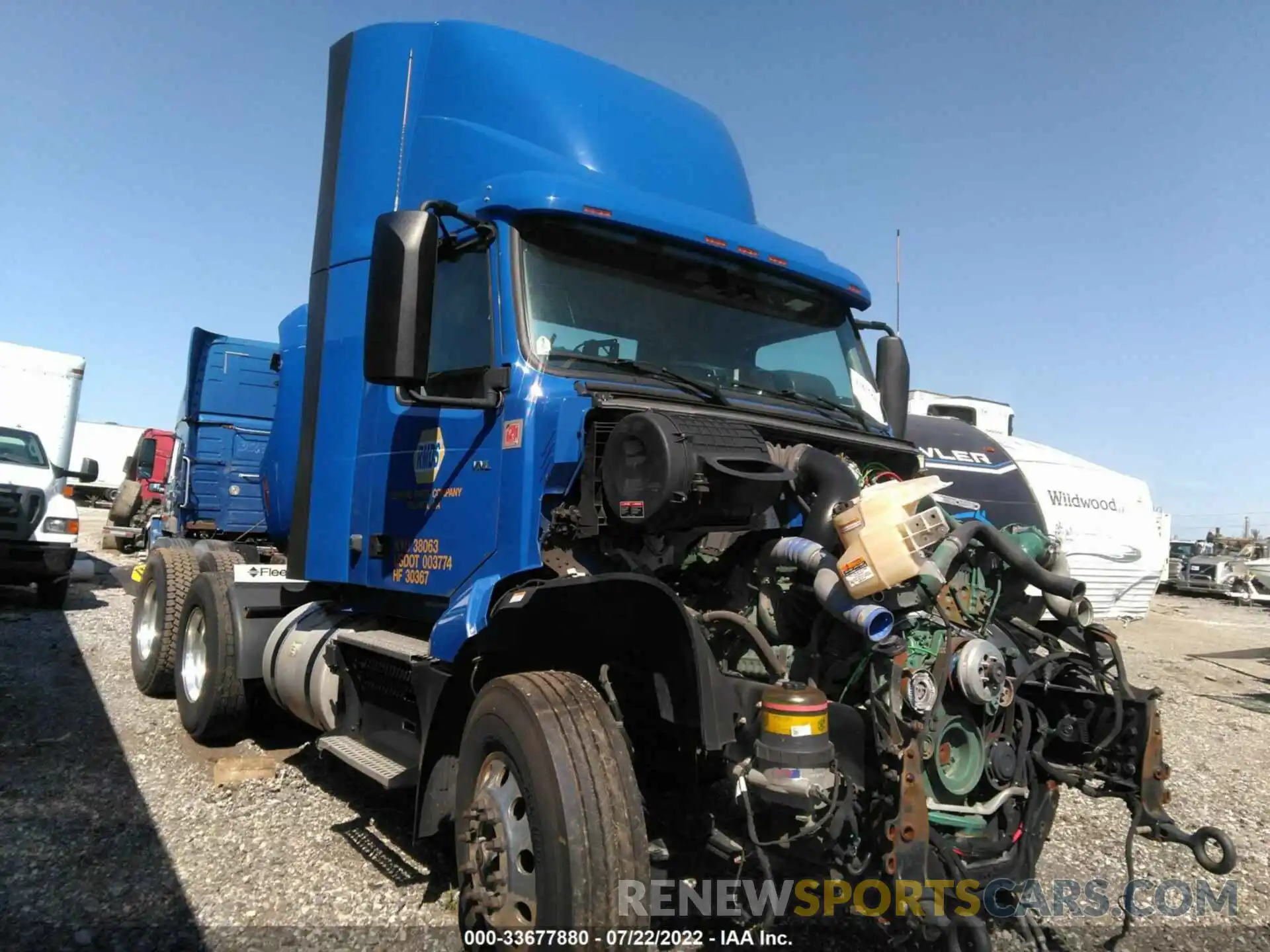 1 Photograph of a damaged car 4V4NC9EH2LN265918 VOLVO VN 2020