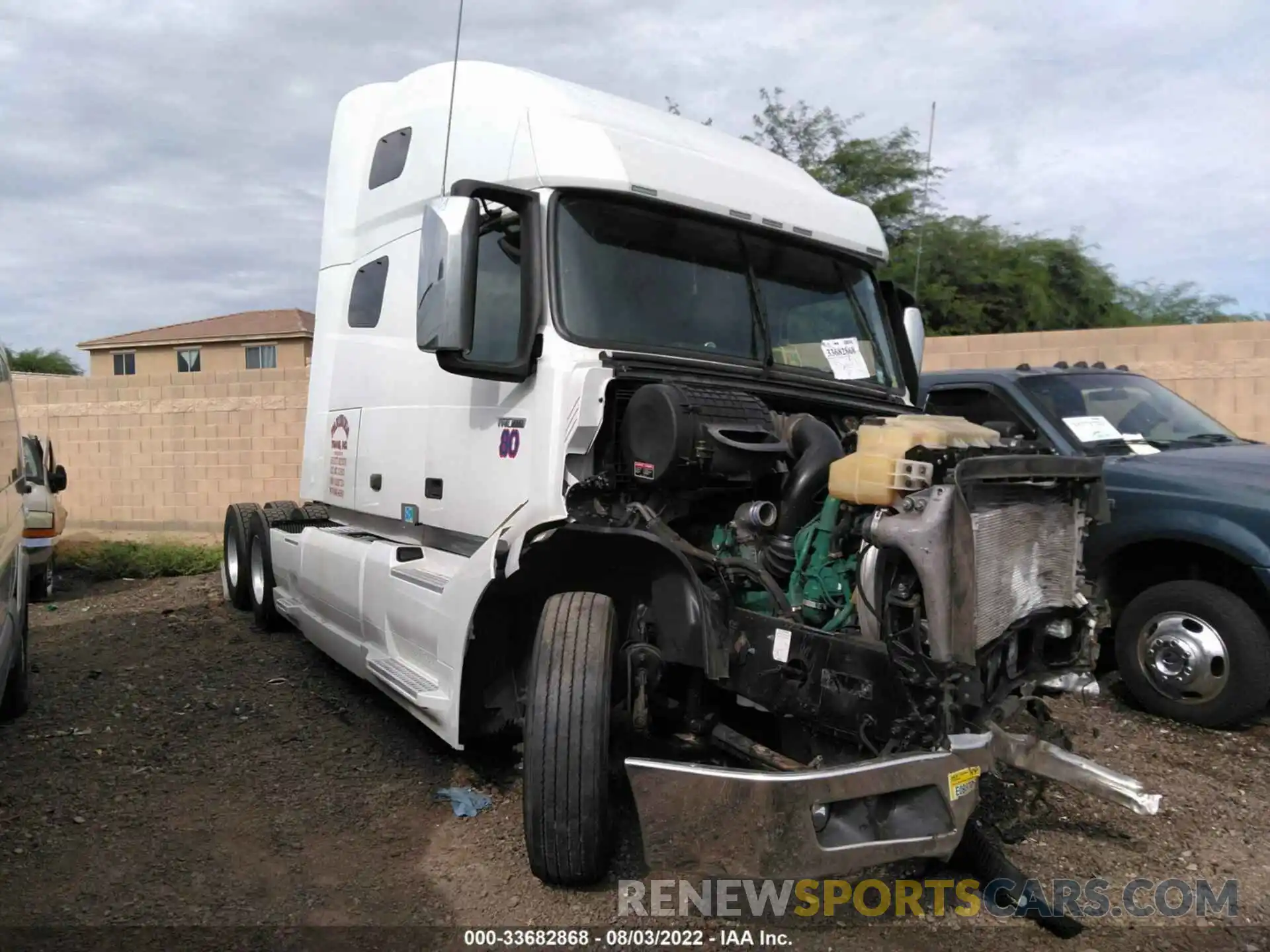 1 Photograph of a damaged car 4V4NC9EH5LN267324 VOLVO VN 2020