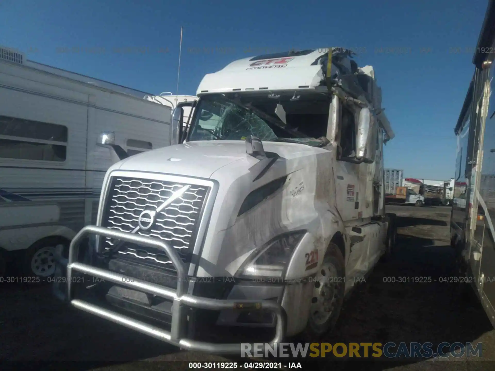 2 Photograph of a damaged car 4V4NC9EH6LN228760 VOLVO VN 2020