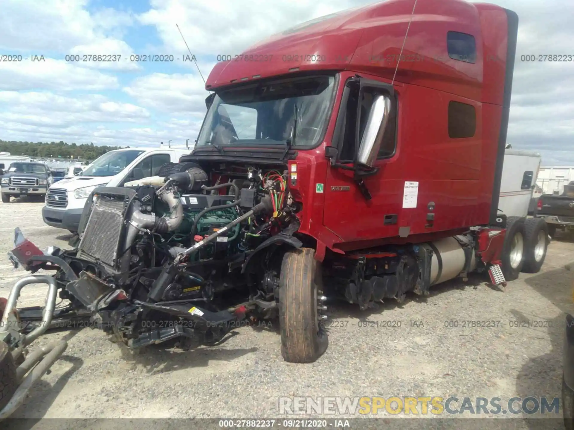 2 Photograph of a damaged car 4V4NC9EH7LN234597 VOLVO VN 2020