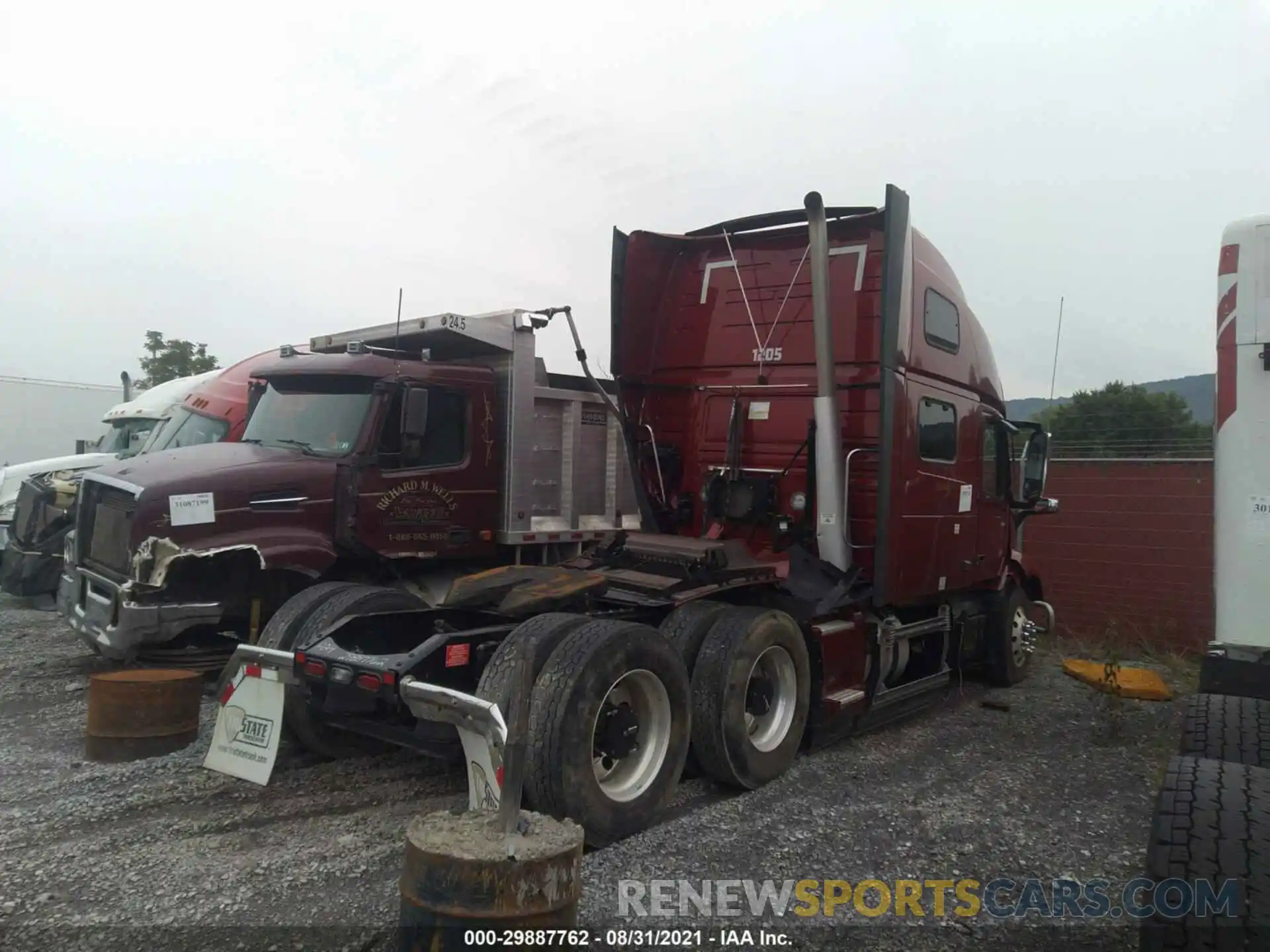 4 Photograph of a damaged car 4V4NC9EH9LN259680 VOLVO VN 2020