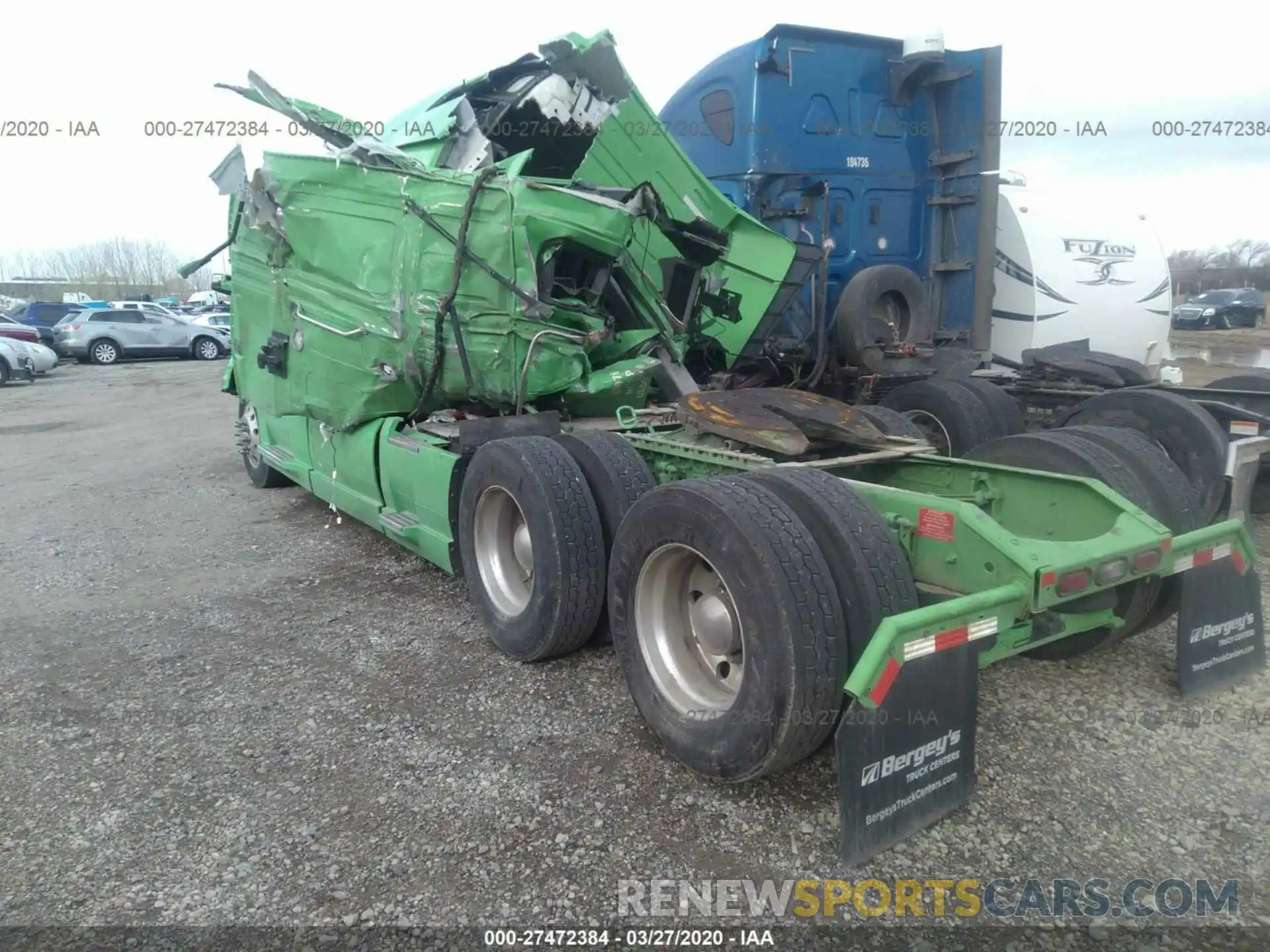 3 Photograph of a damaged car 4V4NC9EJ4LN250338 VOLVO VN 2020