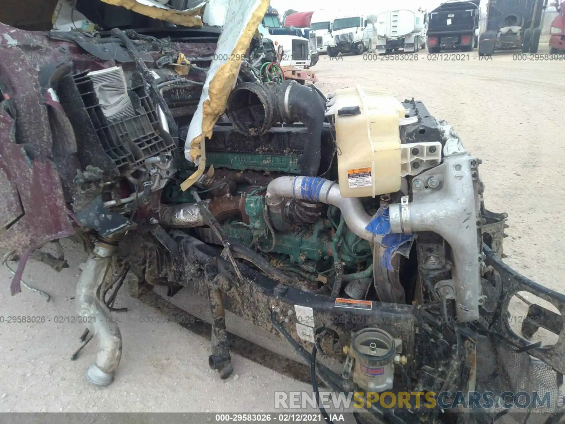 10 Photograph of a damaged car 4V4NC9EJ8LN242288 VOLVO VN 2020