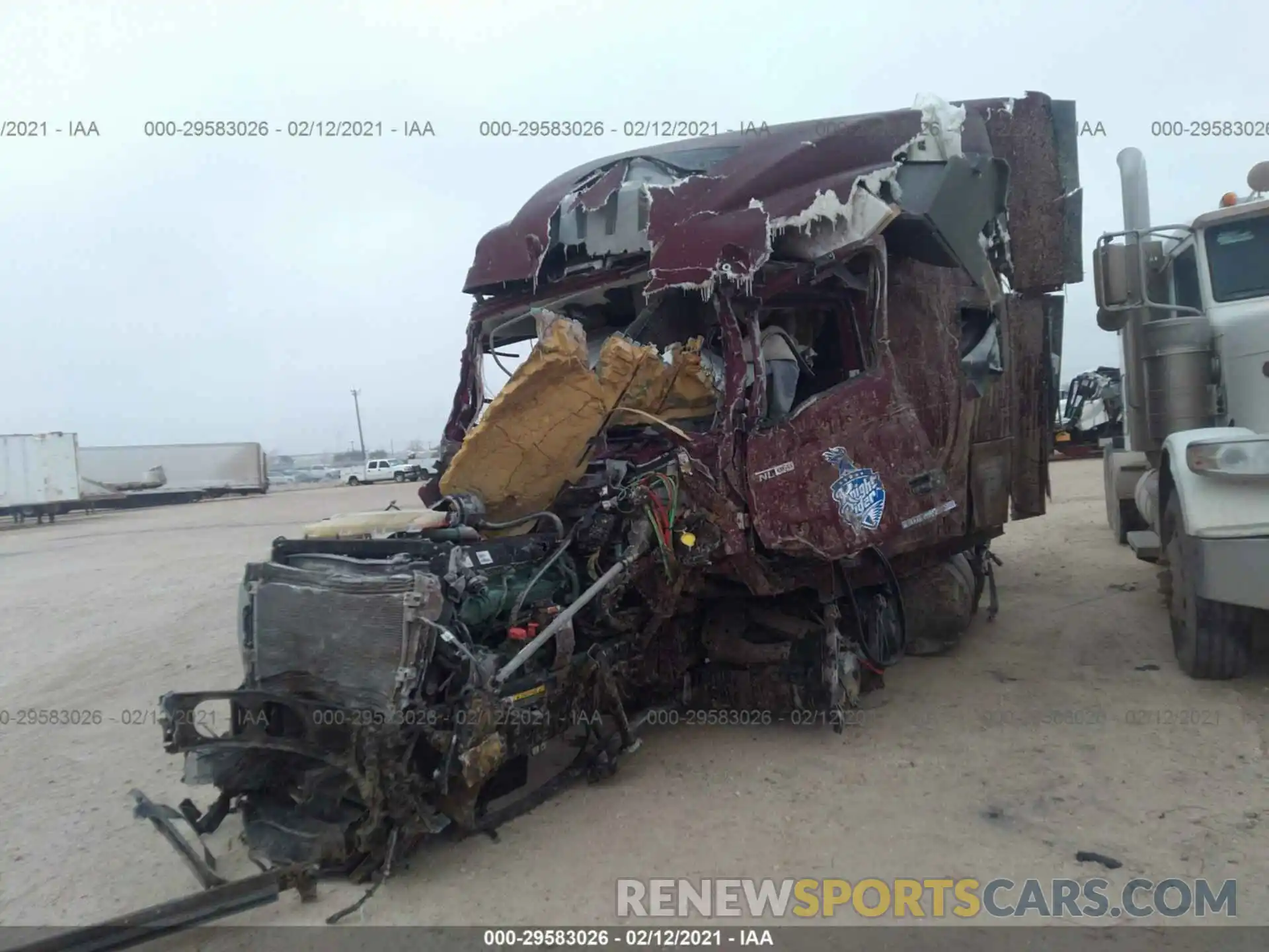 2 Photograph of a damaged car 4V4NC9EJ8LN242288 VOLVO VN 2020