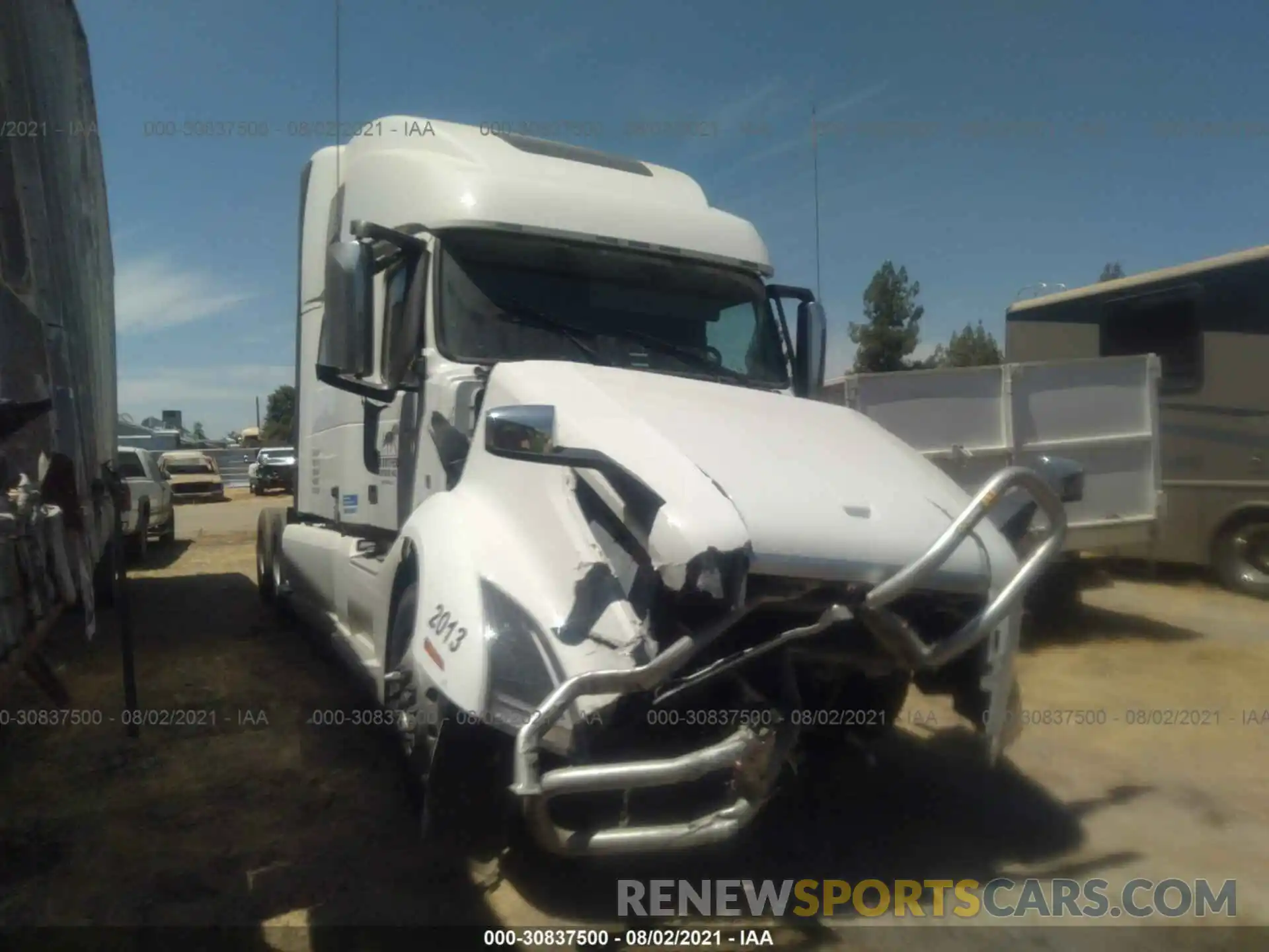 1 Photograph of a damaged car 4V4NC9EJ6NN290665 VOLVO VN 2022