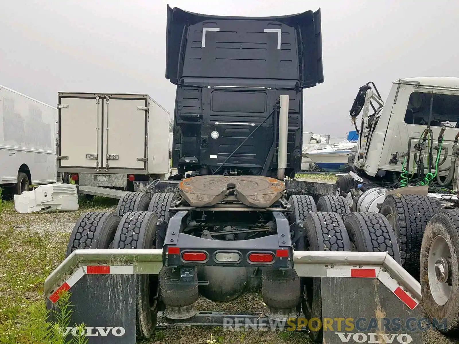 6 Photograph of a damaged car 4V4NC9EJ3KN899692 VOLVO VN VNL 2019