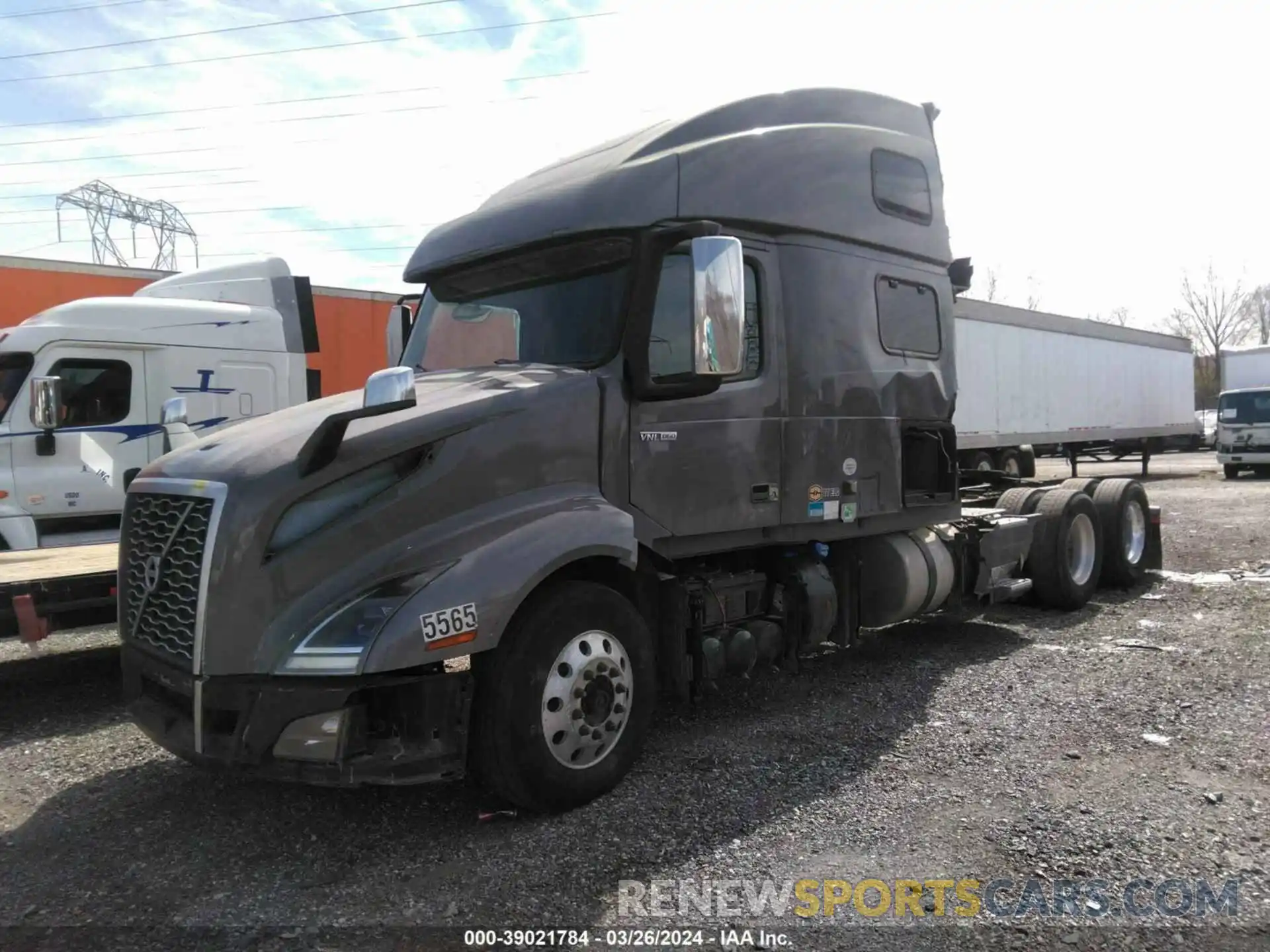 2 Photograph of a damaged car 4V4NC9EH8KN903703 VOLVO VNL 2019