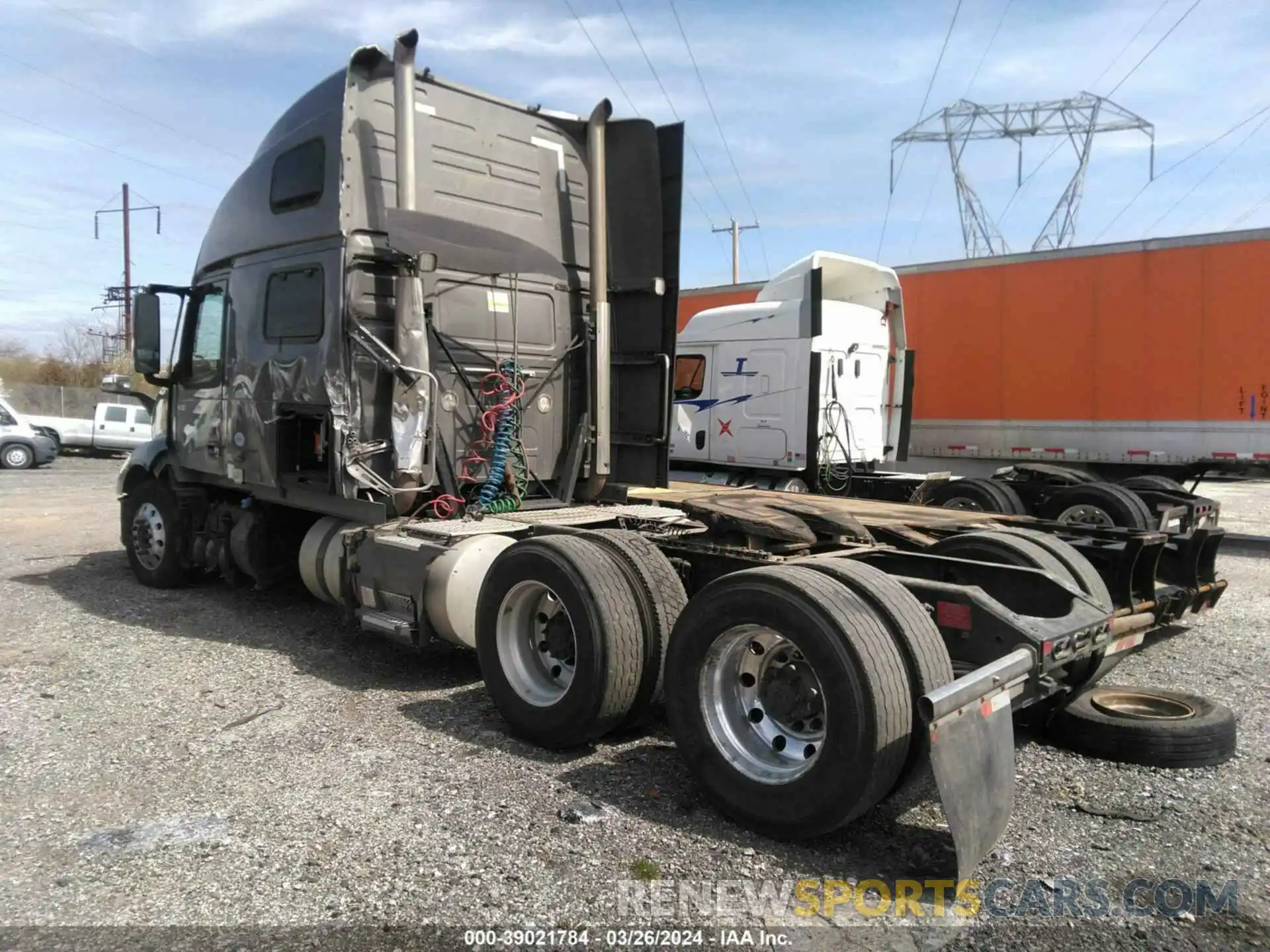 3 Photograph of a damaged car 4V4NC9EH8KN903703 VOLVO VNL 2019