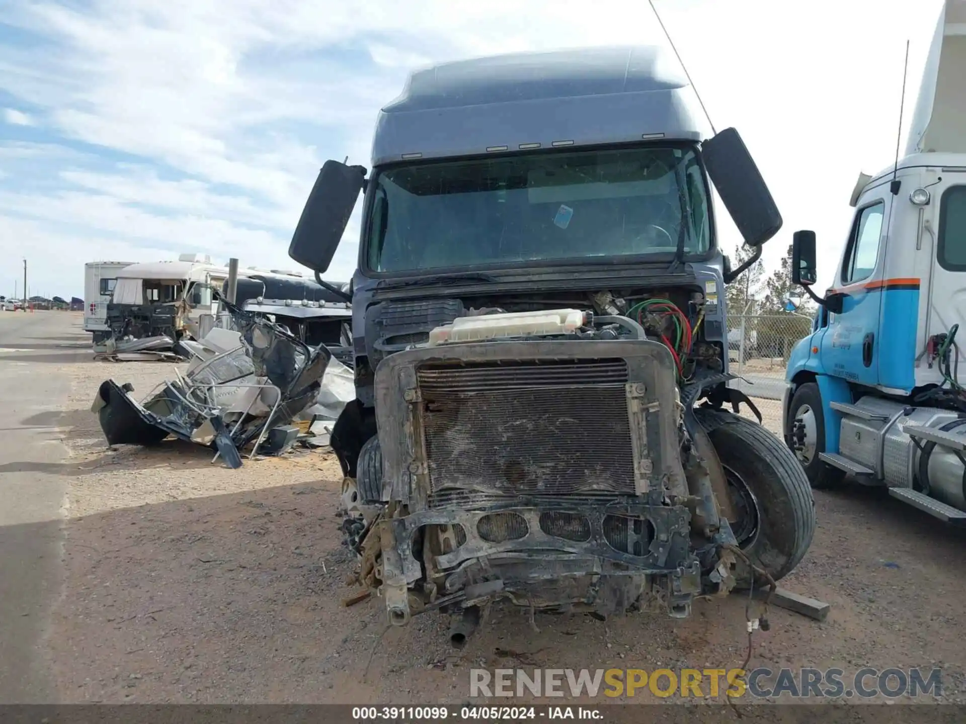 11 Photograph of a damaged car 4V4NC9EH4LN256623 VOLVO VNL 2020