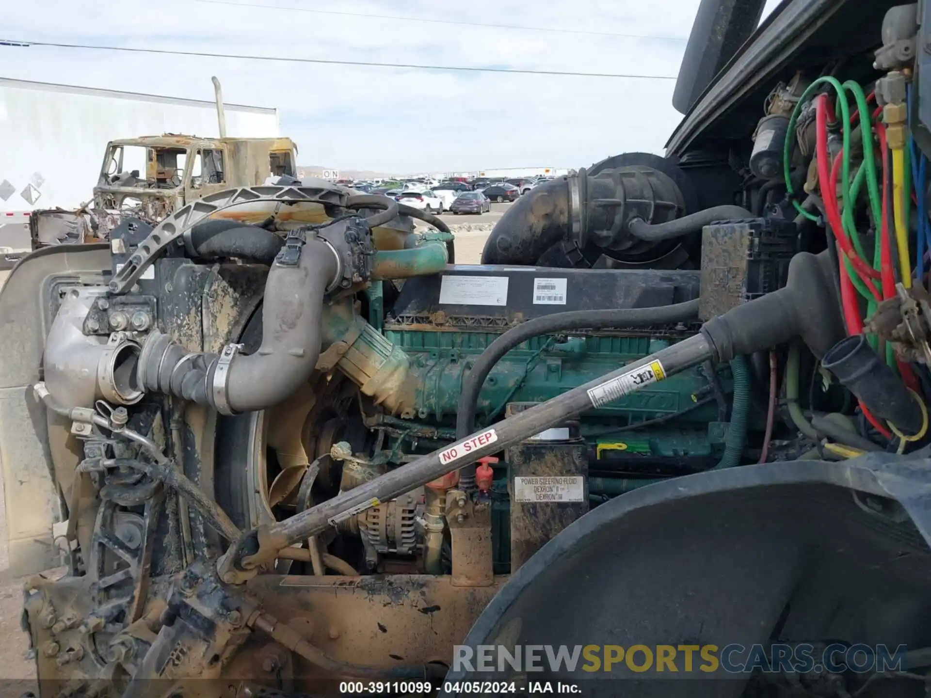 9 Photograph of a damaged car 4V4NC9EH4LN256623 VOLVO VNL 2020