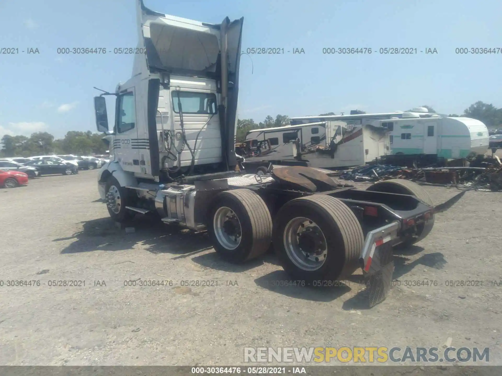 3 Photograph of a damaged car 4V4WC9EH1KN205602 VOLVO VNR 2019