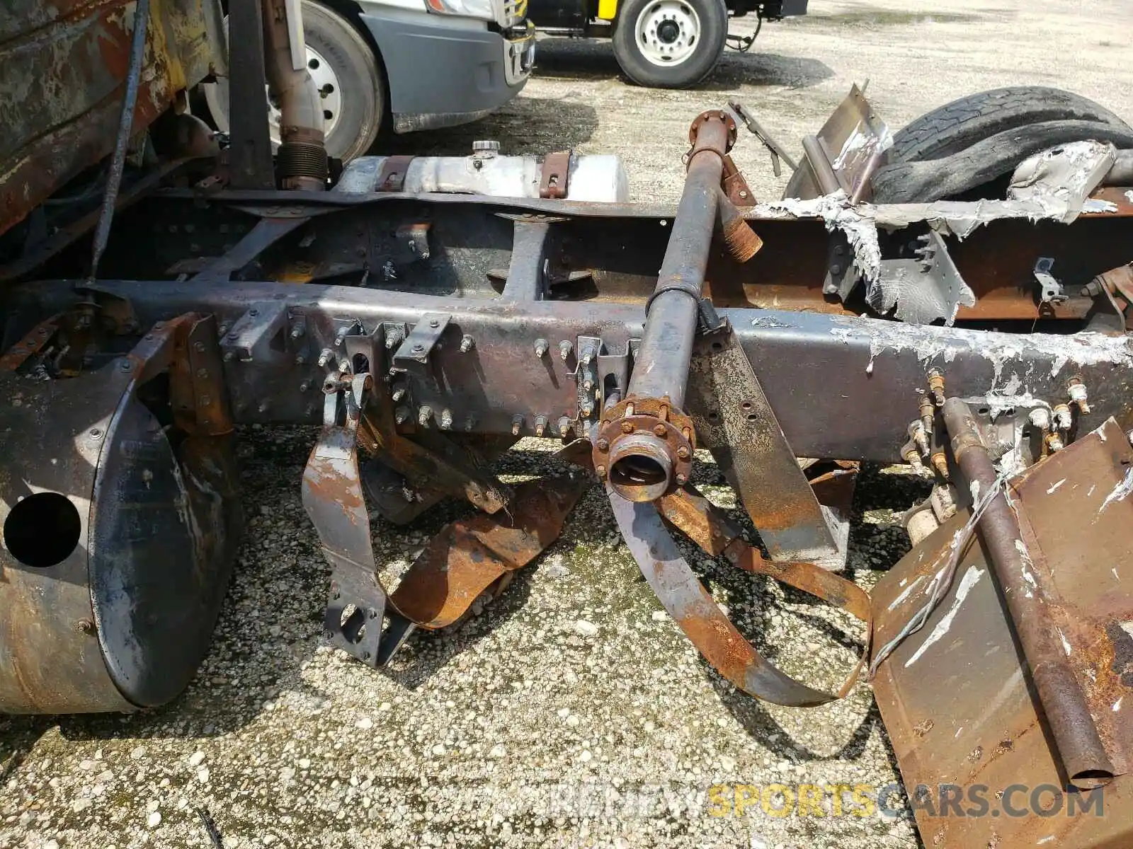 10 Photograph of a damaged car 4V4WC9EH7LN236614 VOLVO VNR 2020