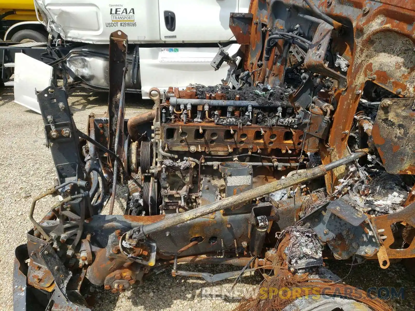 7 Photograph of a damaged car 4V4WC9EH7LN236614 VOLVO VNR 2020