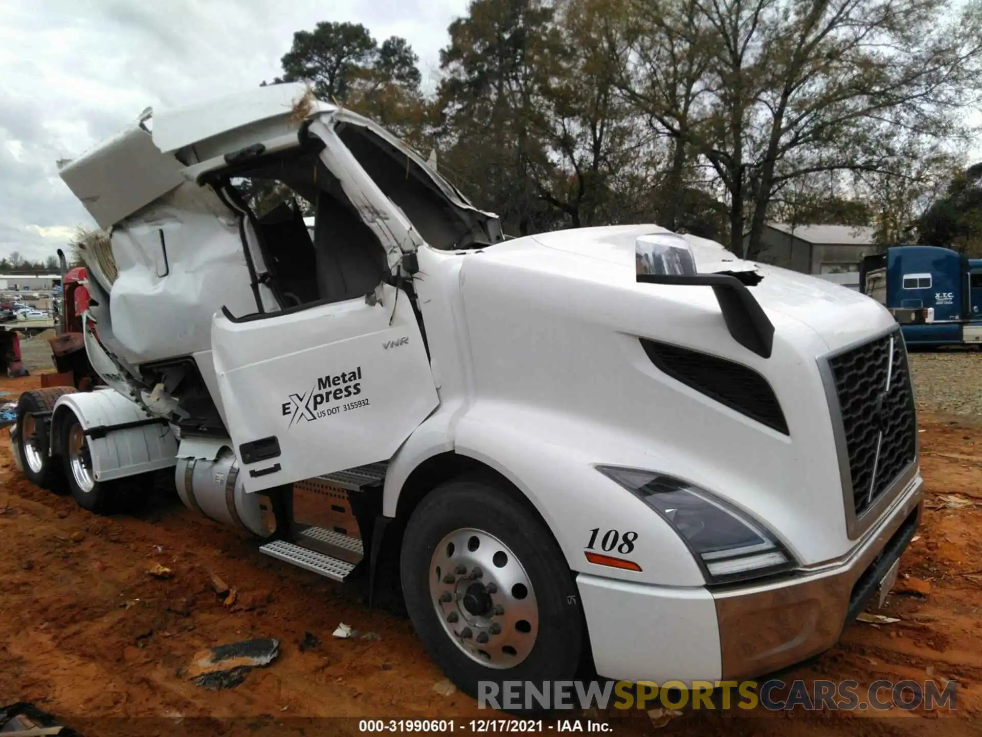 1 Photograph of a damaged car 4V4WC9EH8NN298638 VOLVO VNR 2022