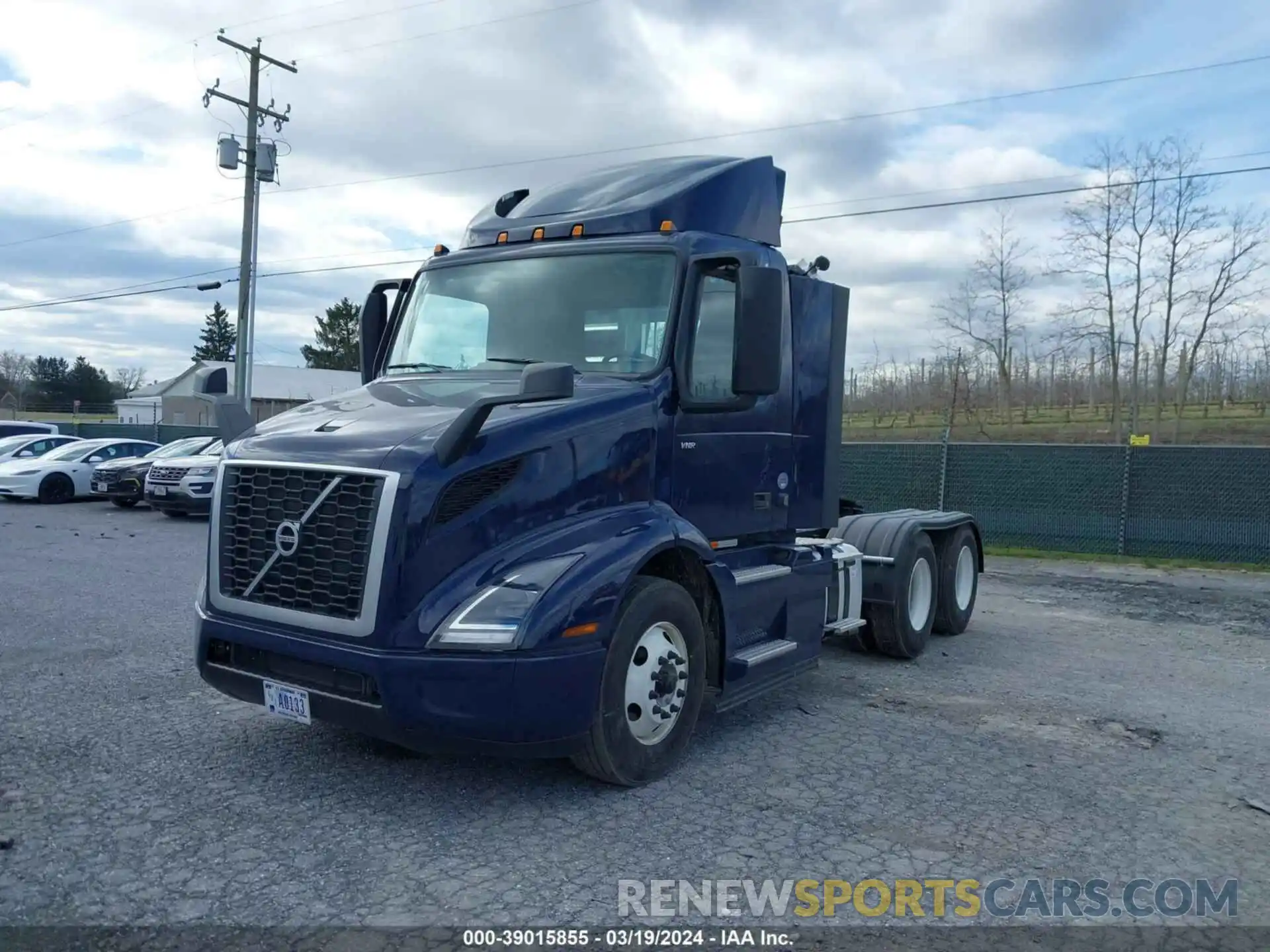 2 Photograph of a damaged car 4V4WC9EH5SN655639 VOLVO VNR 64T 2025