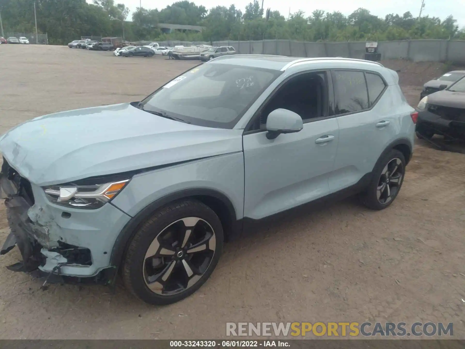 2 Photograph of a damaged car YV4162UK0K2048628 VOLVO XC40 2019