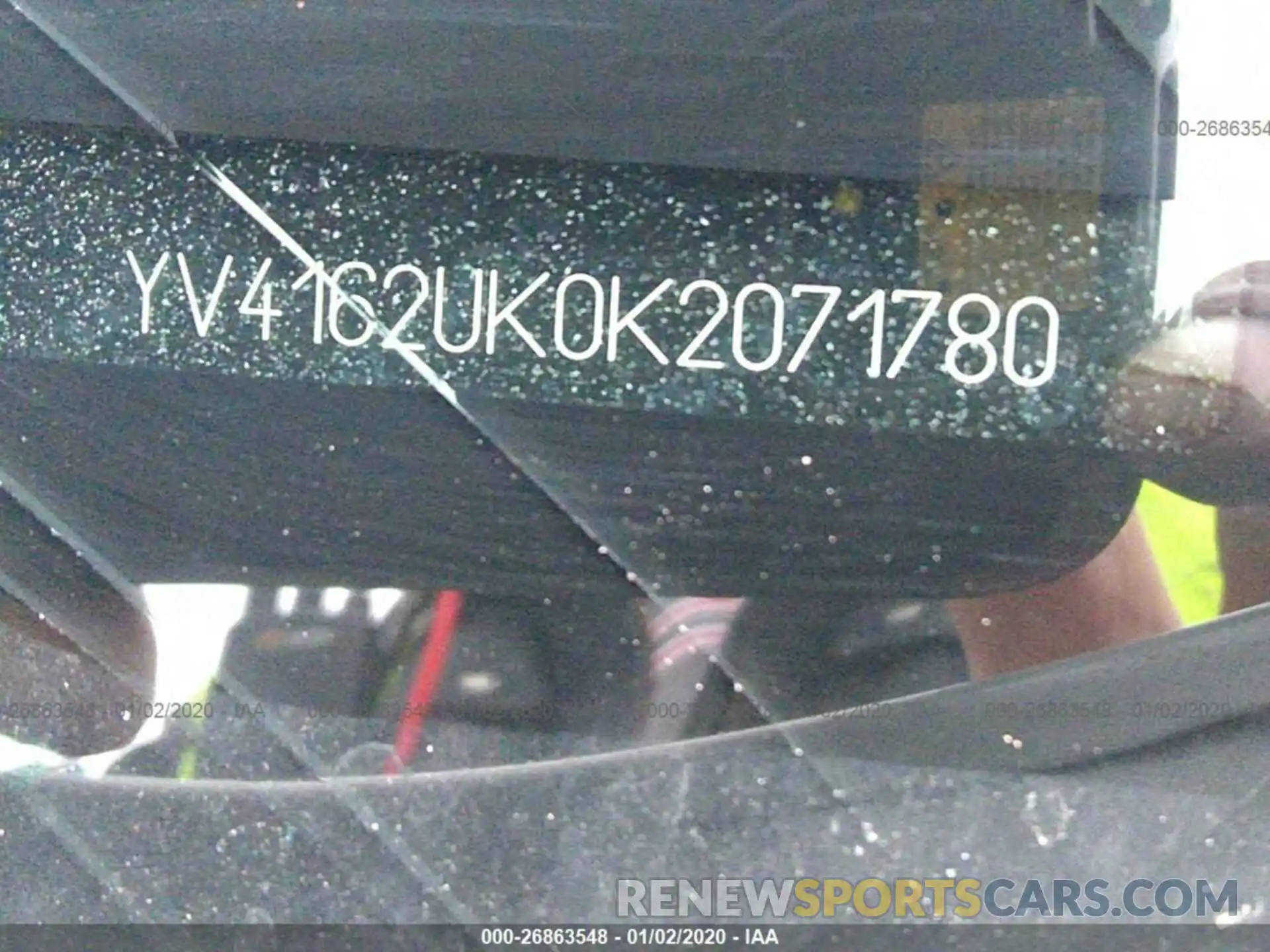 9 Photograph of a damaged car YV4162UK0K2071780 VOLVO XC40 2019