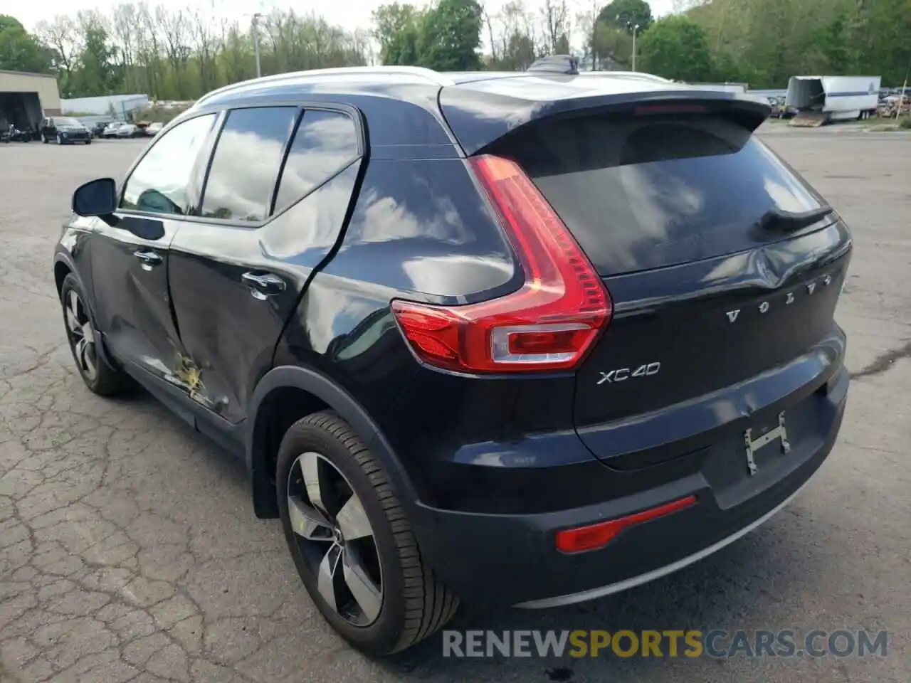 3 Photograph of a damaged car YV4162UK0K2079281 VOLVO XC40 2019