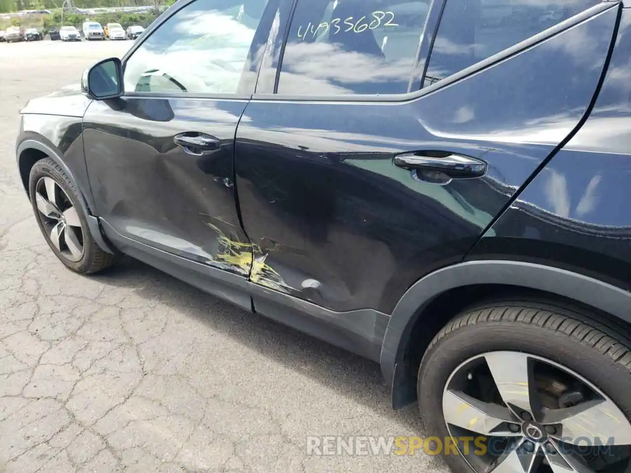 9 Photograph of a damaged car YV4162UK0K2079281 VOLVO XC40 2019