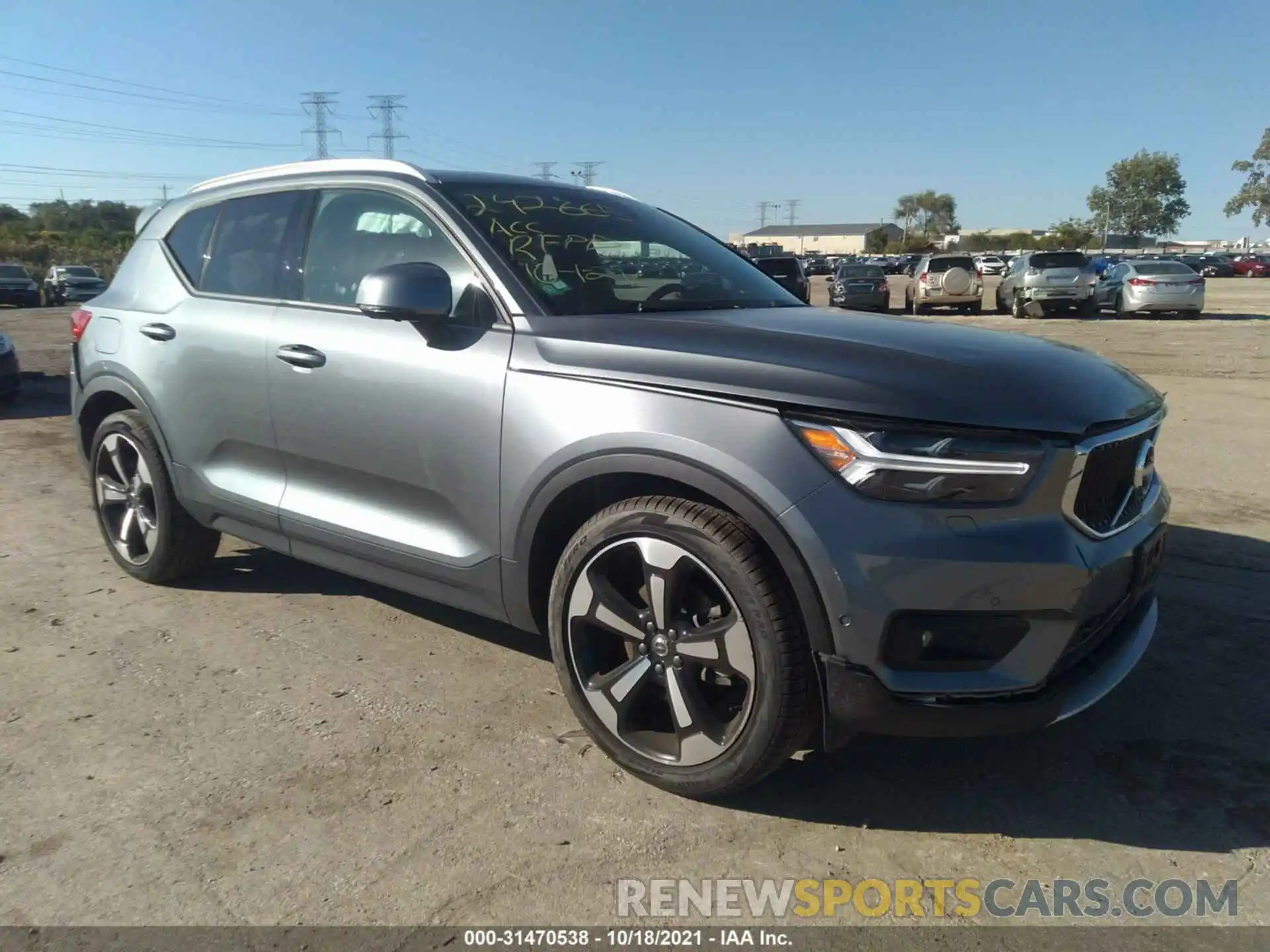 1 Photograph of a damaged car YV4162UK0K2079328 VOLVO XC40 2019