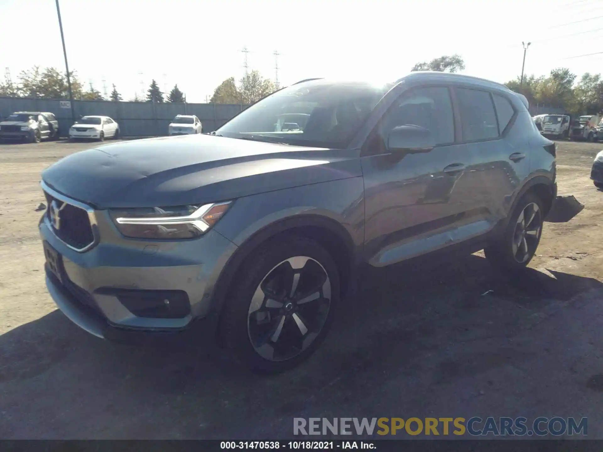 2 Photograph of a damaged car YV4162UK0K2079328 VOLVO XC40 2019