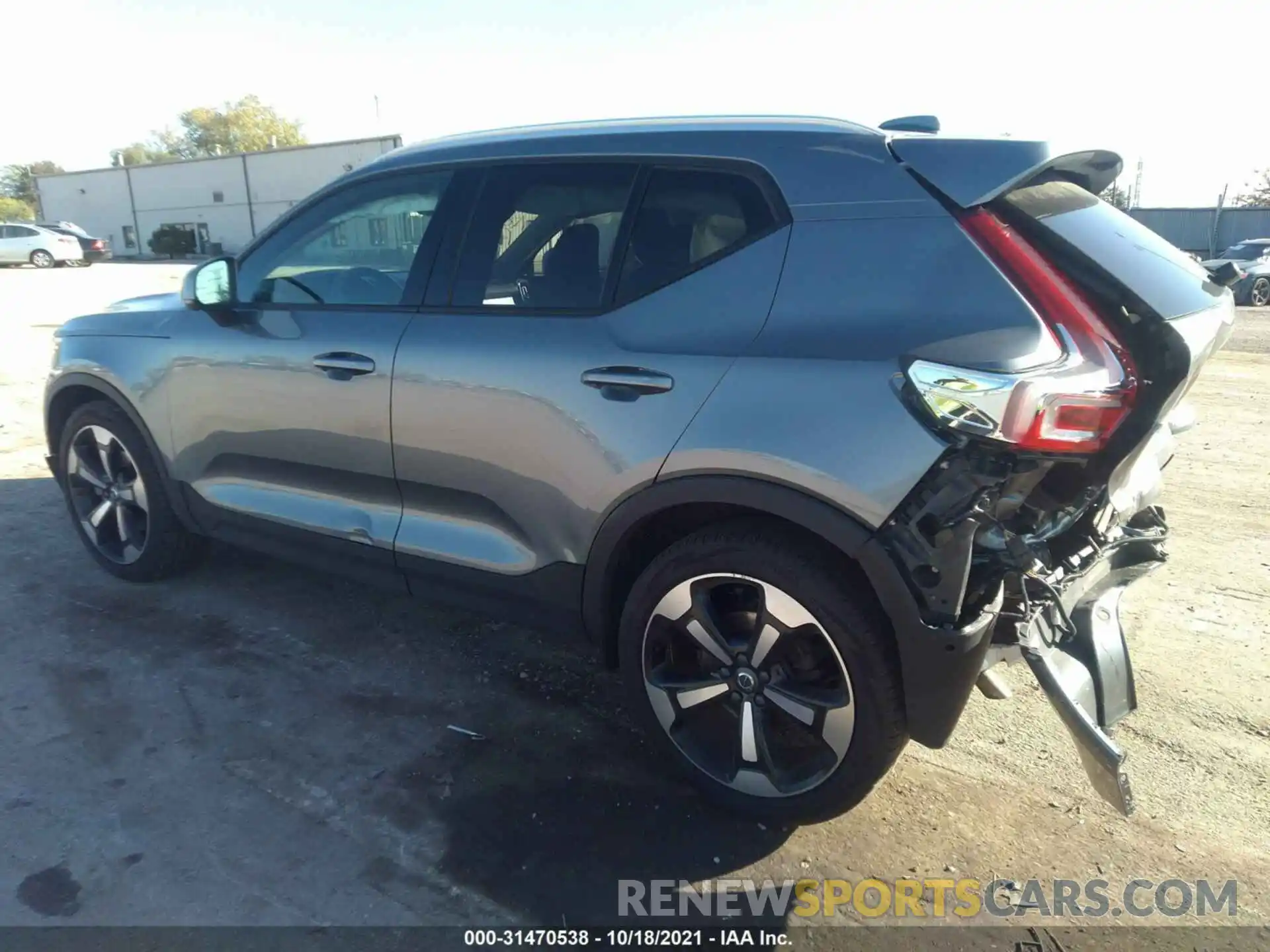 3 Photograph of a damaged car YV4162UK0K2079328 VOLVO XC40 2019