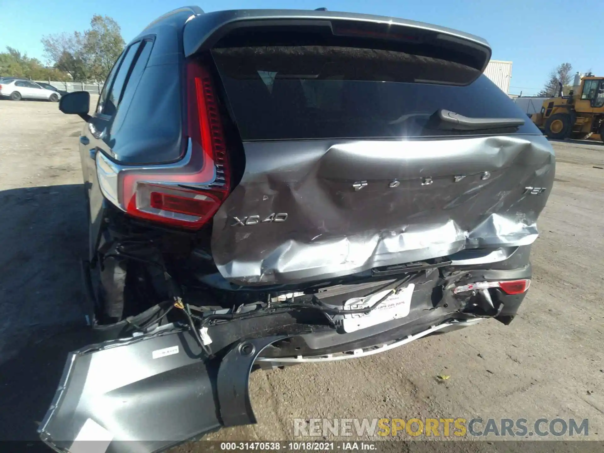 6 Photograph of a damaged car YV4162UK0K2079328 VOLVO XC40 2019