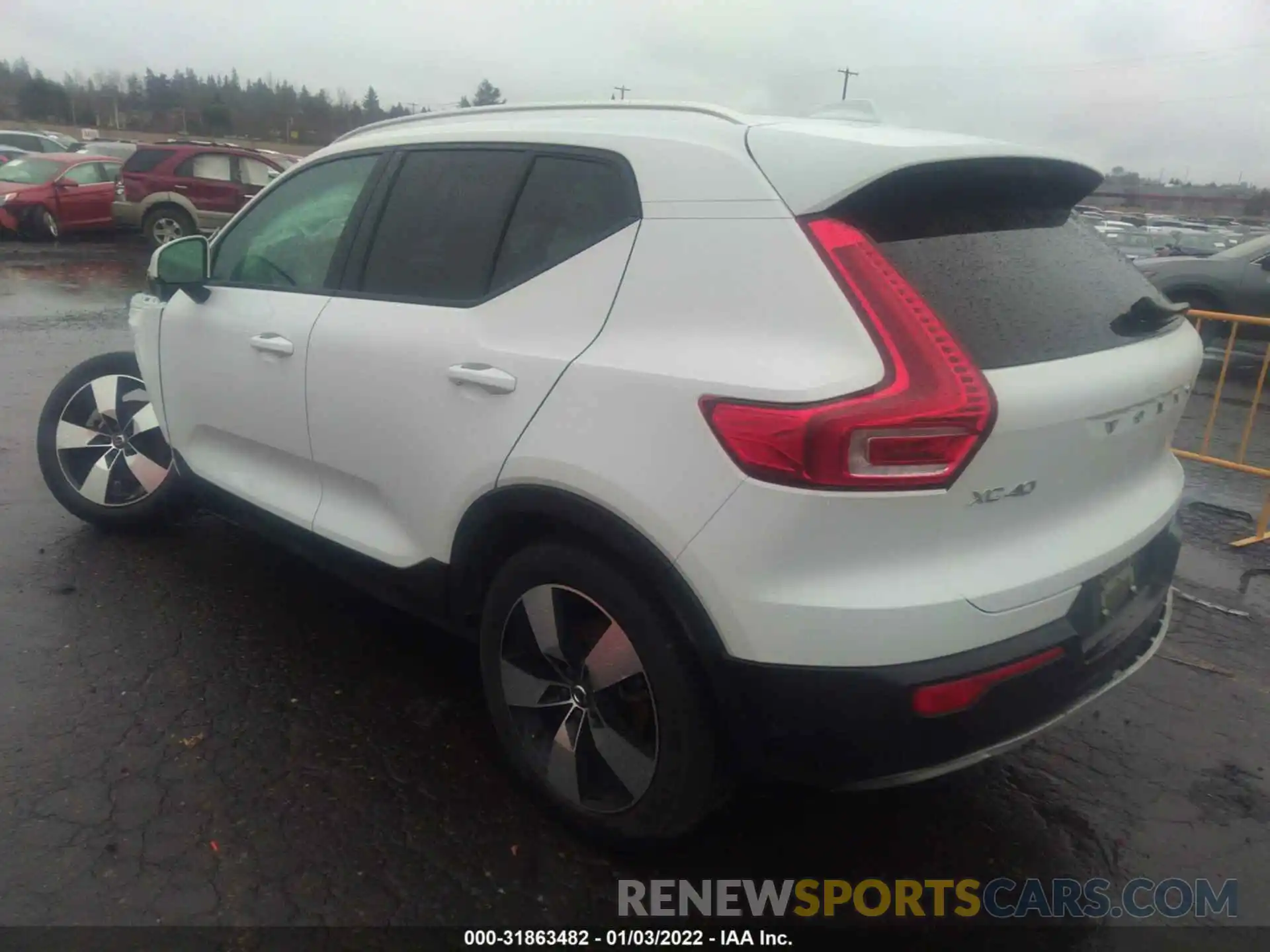 3 Photograph of a damaged car YV4162UK0K2101540 VOLVO XC40 2019