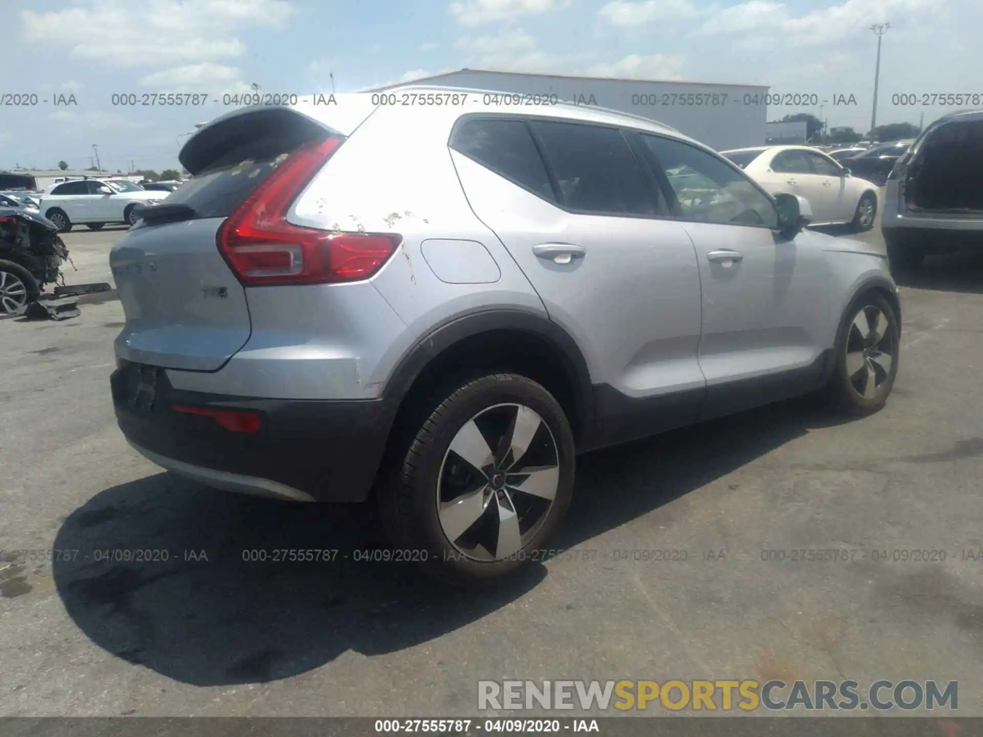 4 Photograph of a damaged car YV4162UK2K2060747 VOLVO XC40 2019