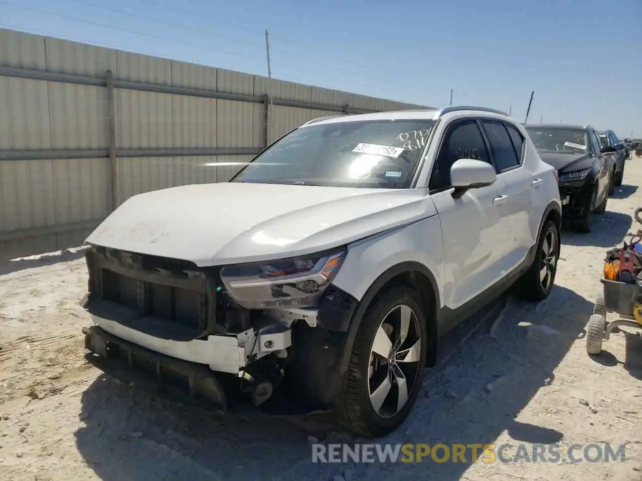 2 Photograph of a damaged car YV4162UK2K2070811 VOLVO XC40 2019