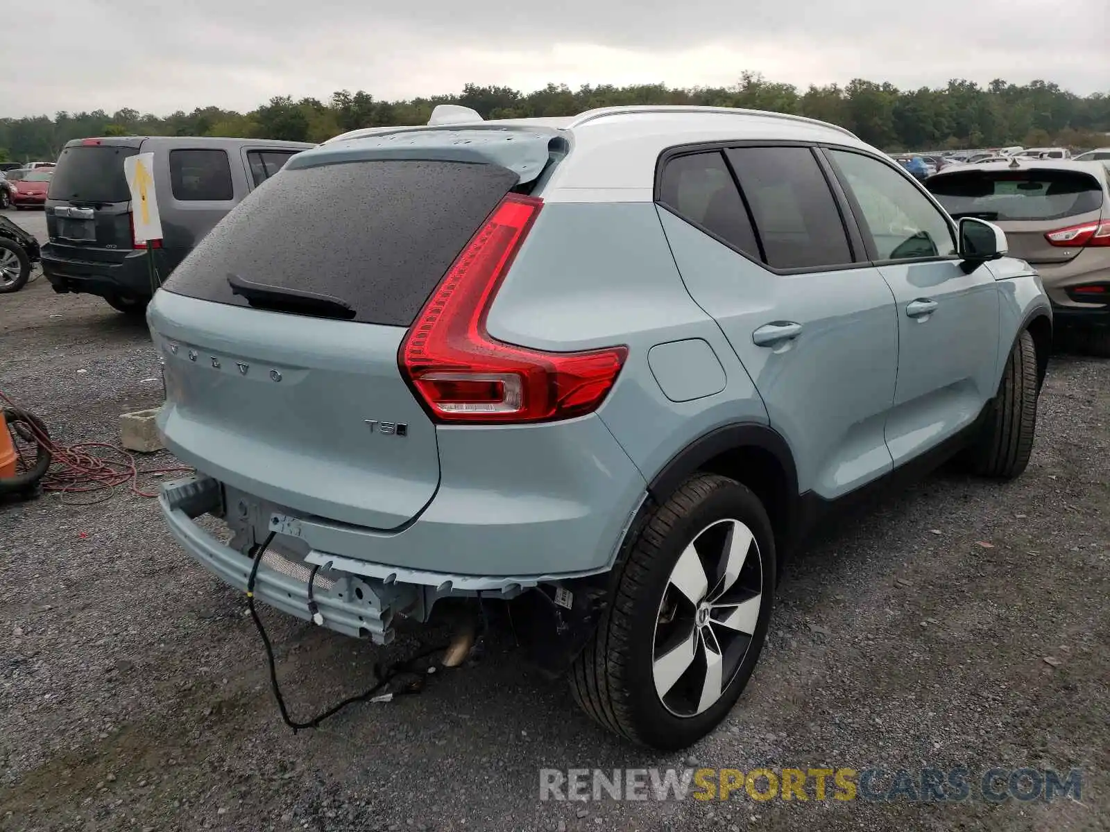 4 Photograph of a damaged car YV4162UK2K2110420 VOLVO XC40 2019