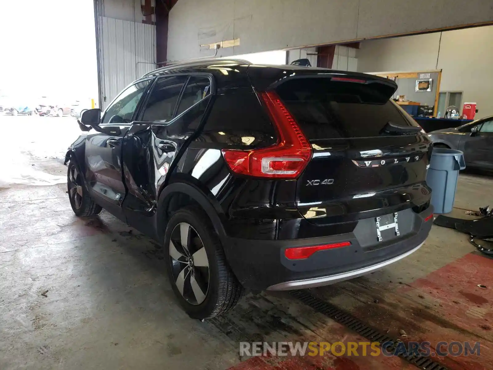 3 Photograph of a damaged car YV4162UK2K2117934 VOLVO XC40 2019