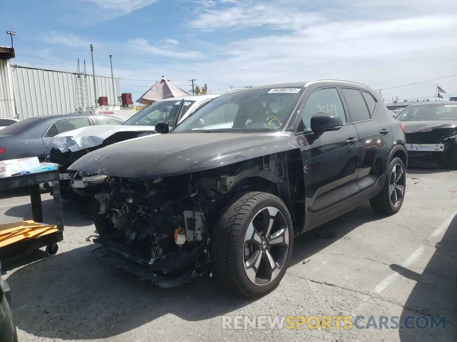 2 Photograph of a damaged car YV4162UK3K2096172 VOLVO XC40 2019