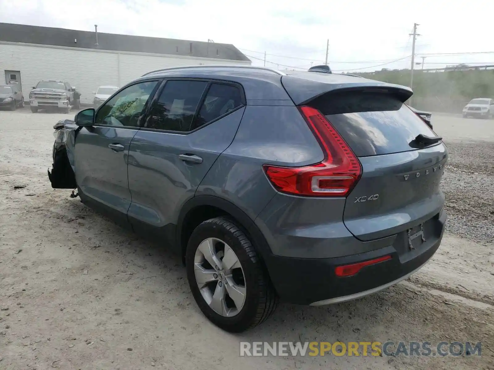 3 Photograph of a damaged car YV4162UK4K2066677 VOLVO XC40 2019