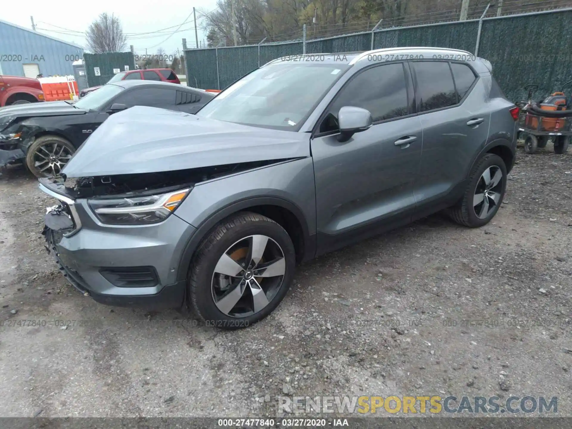 2 Photograph of a damaged car YV4162UK4K2128661 VOLVO XC40 2019