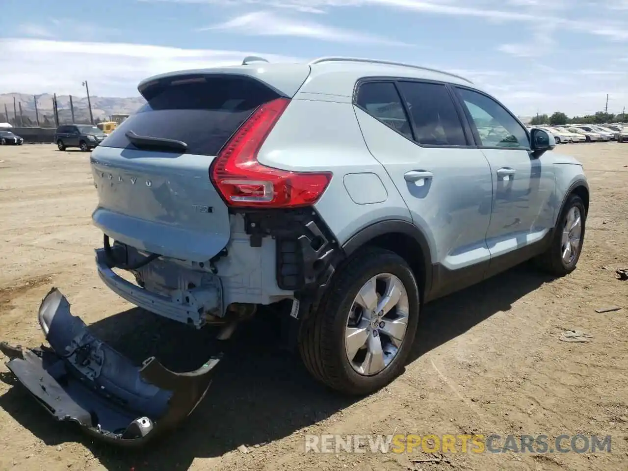 4 Photograph of a damaged car YV4162UK4K2129681 VOLVO XC40 2019